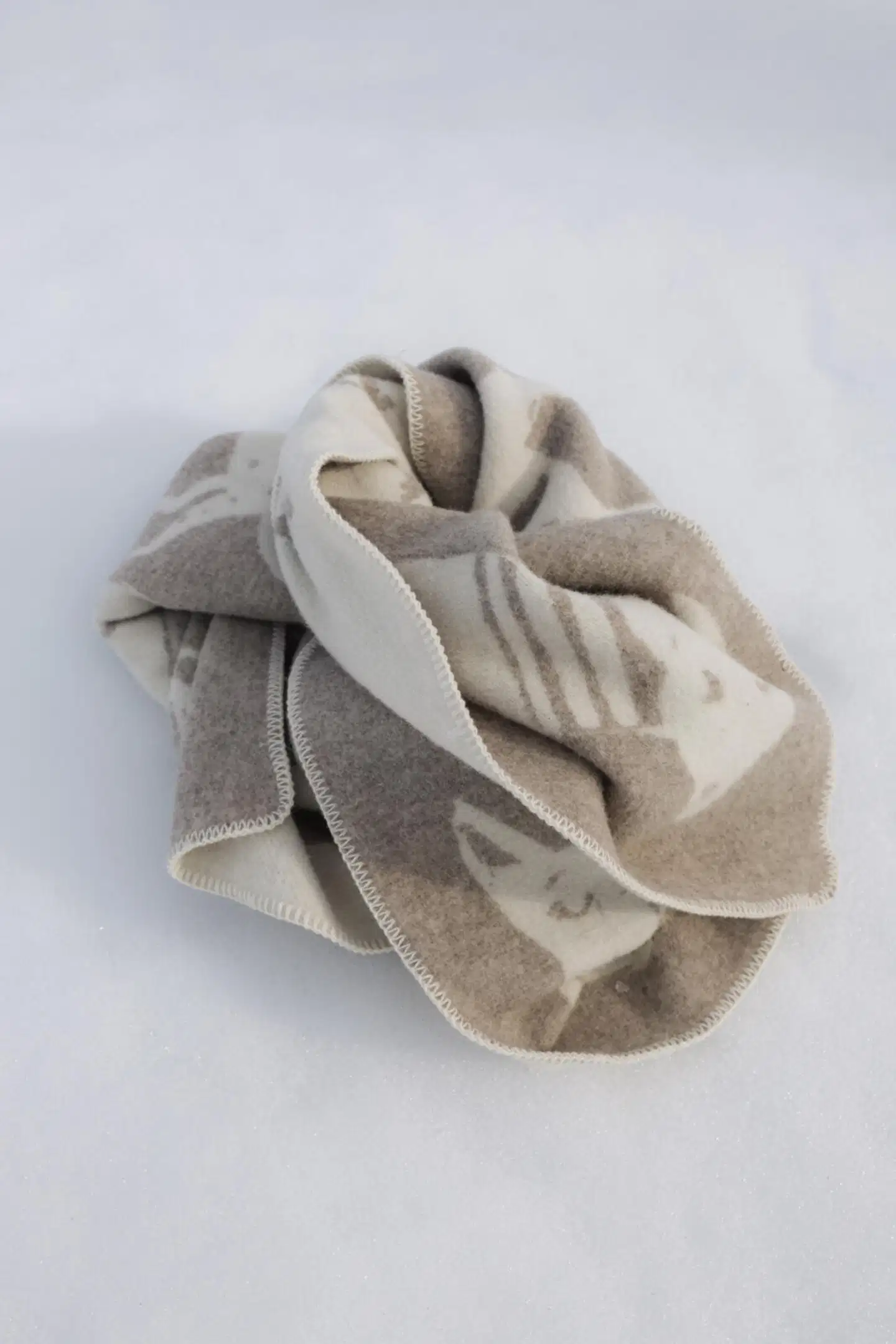 Lapuan Kankurit huopa Koirapuisto 130x180 cm beige - 2