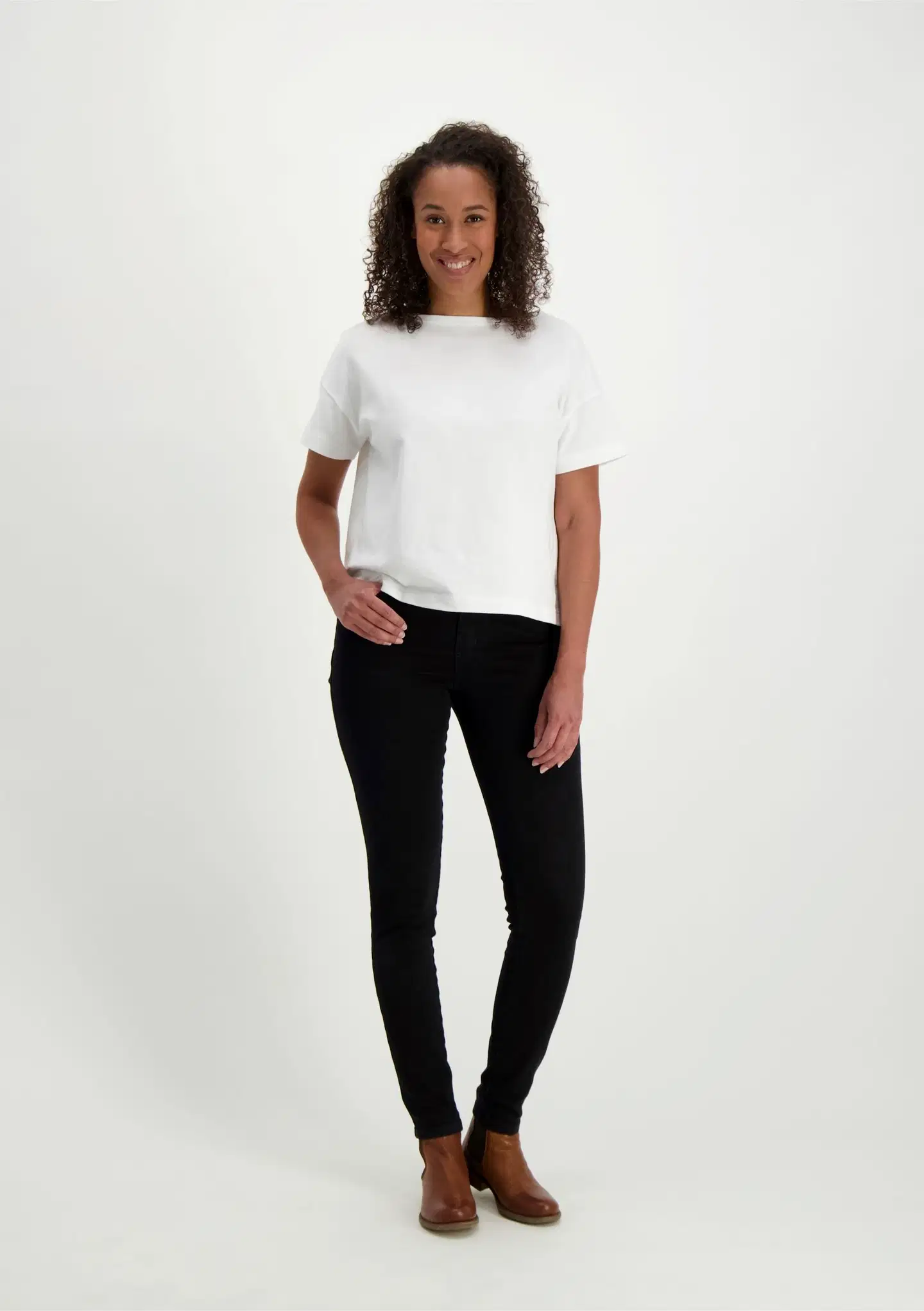 Lee Cooper LC 9931 Lady Shape Shaping Slim fit Musta Naisten farkut - Musta - 1