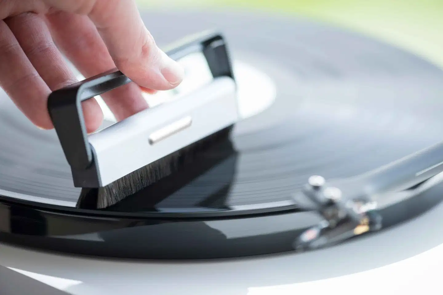 Pro-Ject Levysoitintarvike Brush It levyharja. - 3