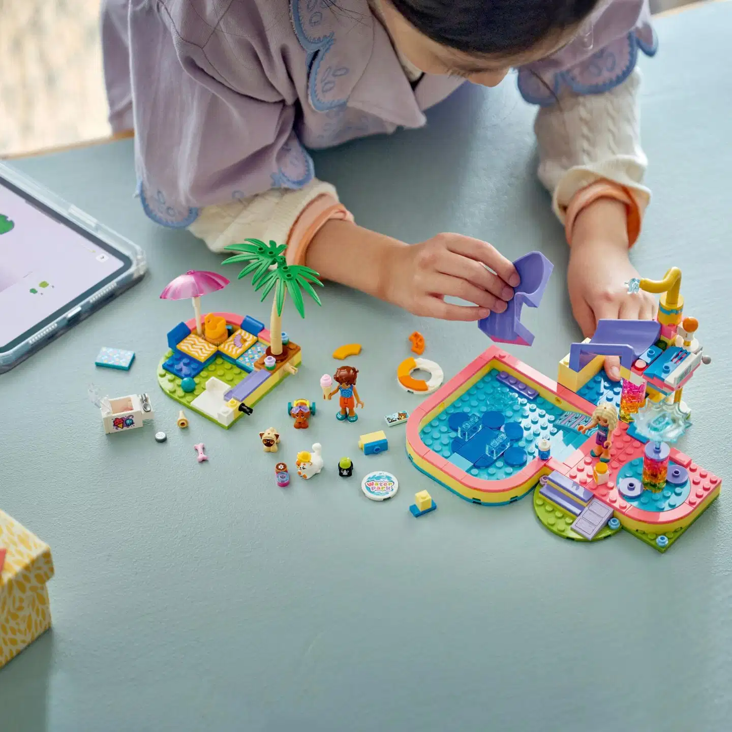 LEGO® Friends 42676 Hauska päivä vesipuistossa - 8