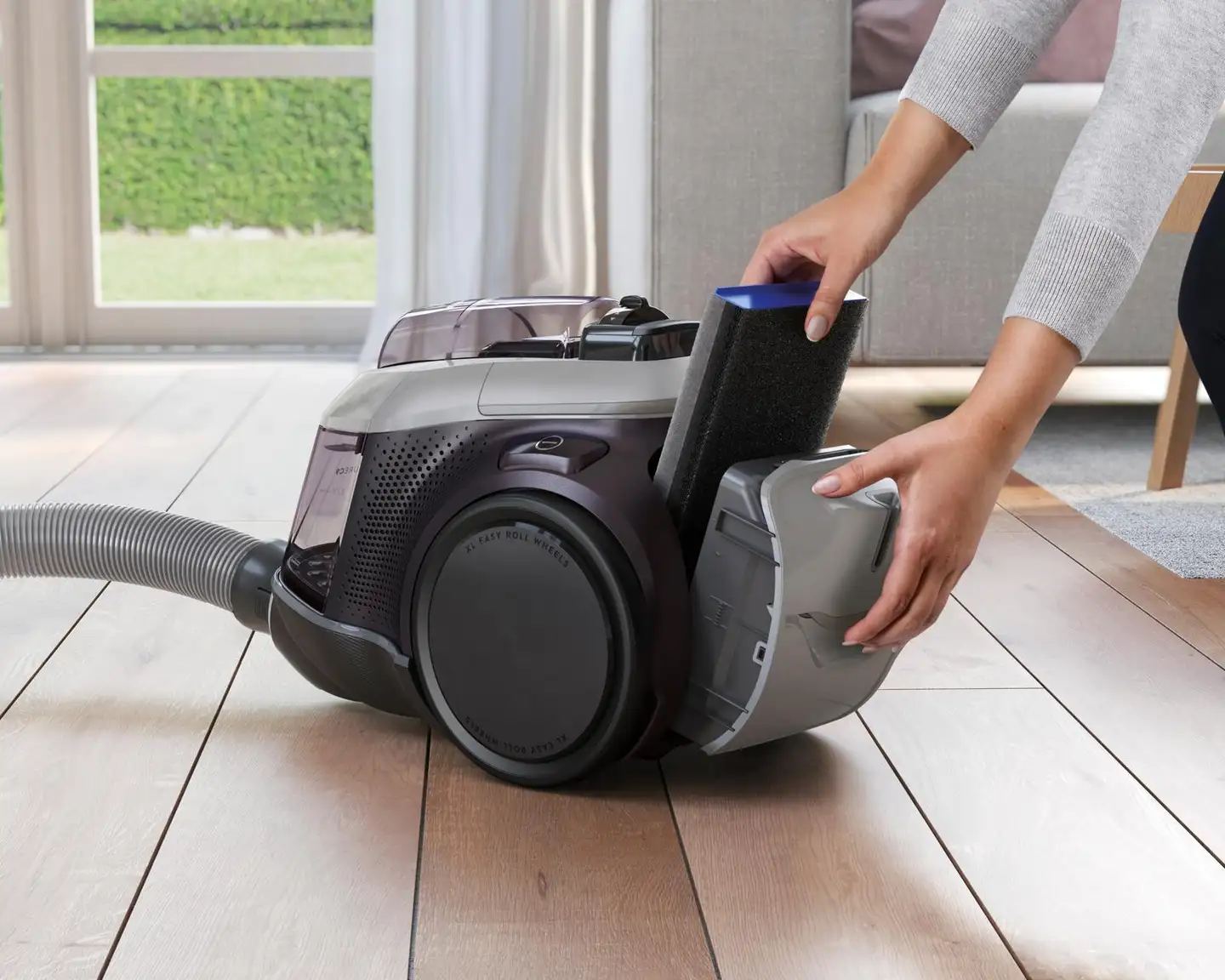 Electrolux PC91-4MG, pölypussiton pölynimuri, 7-vaiheinen suodatusjärjestelmä, pölysäiliö 1, 6 litraa, teleskooppiputki lukituksella, siivousulottuvuus 12 metriä pistorasialta, - 3