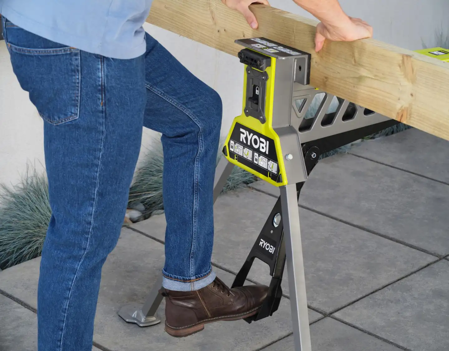 Ryobi työpenkki puristusleuoilla RSTSJ150 - 4