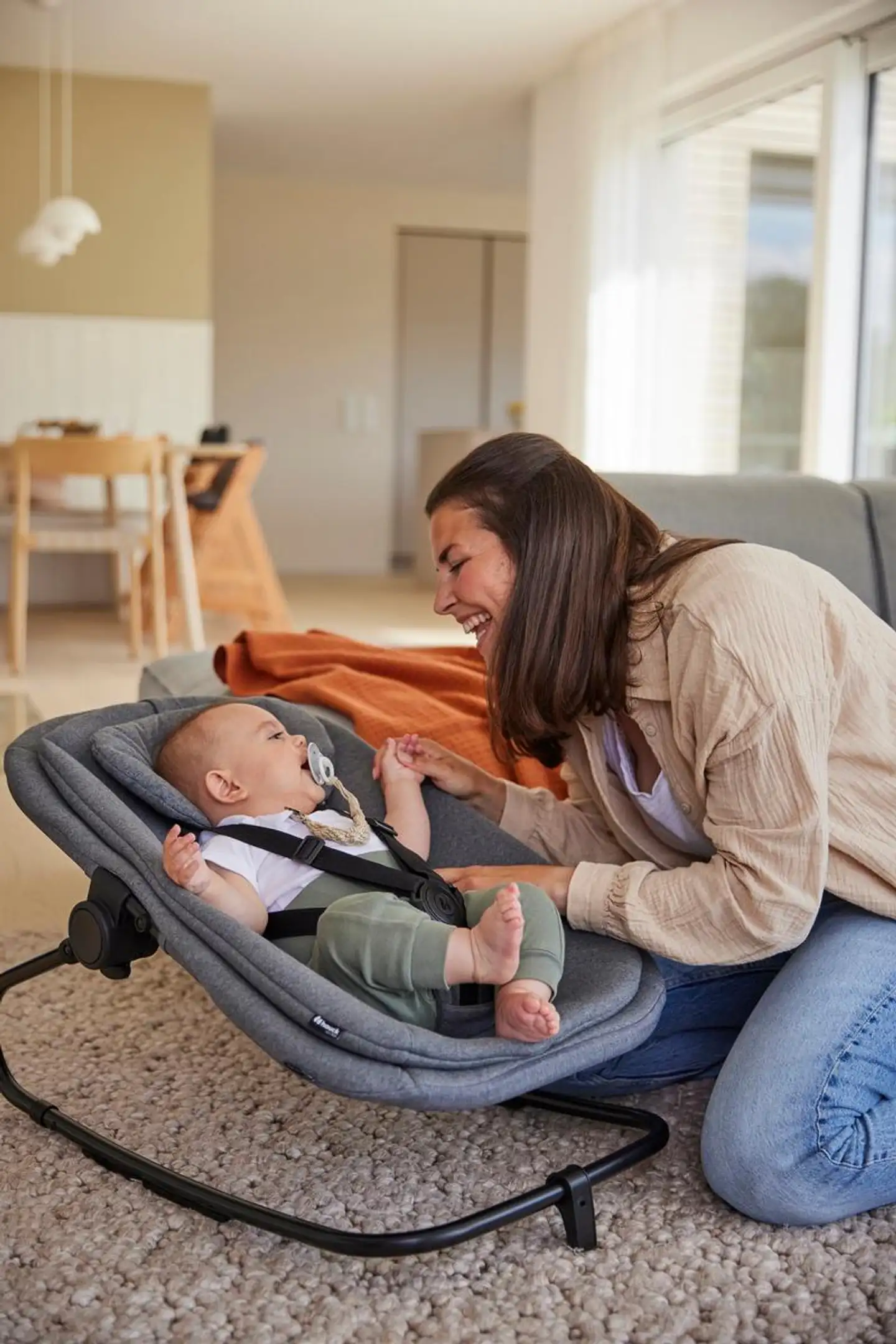 Hauck sitteri Highchair Bouncer tummanharmaa - 25