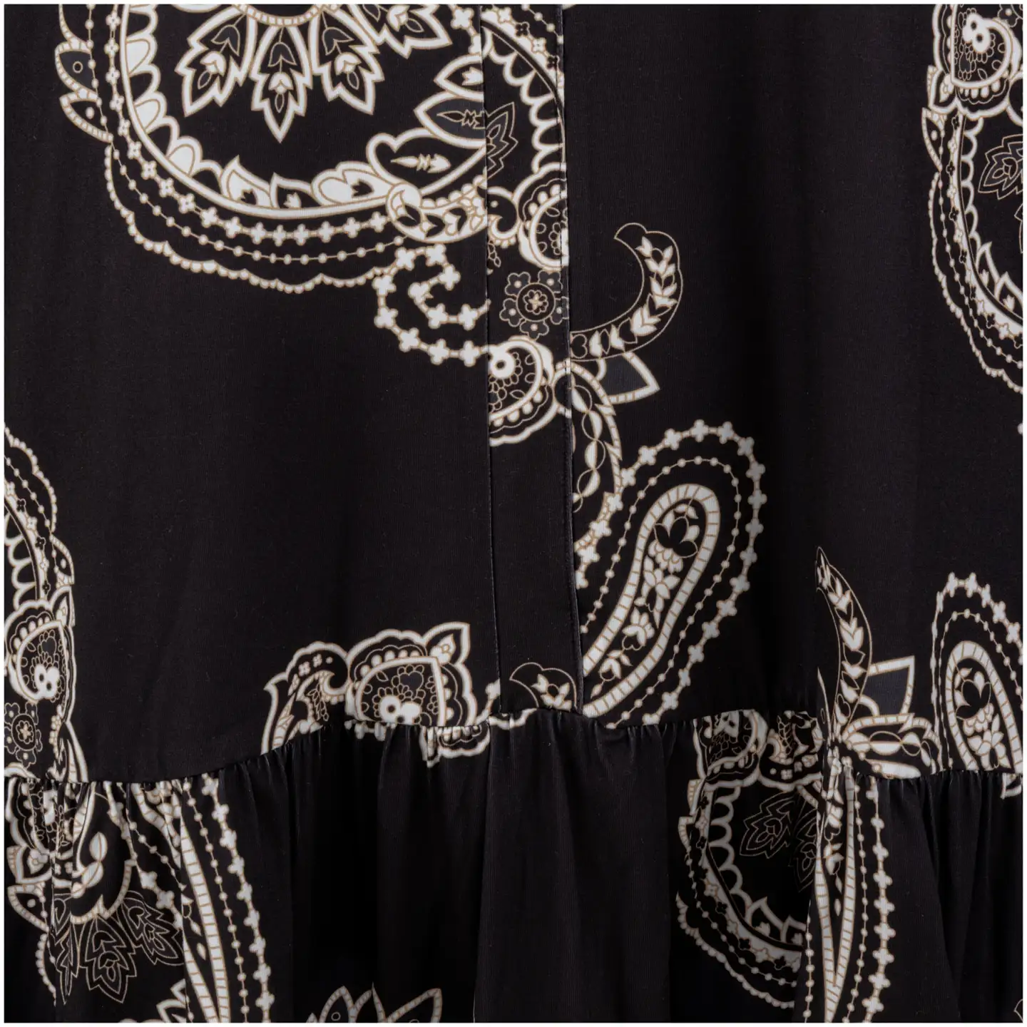 House naisten trikoomekko 218HP03510, D-mitoitus - Black paisley - 2