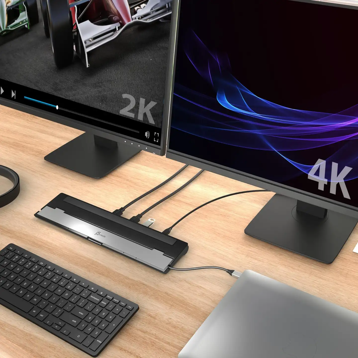j5create USB-C 2 näytön telakka - 9
