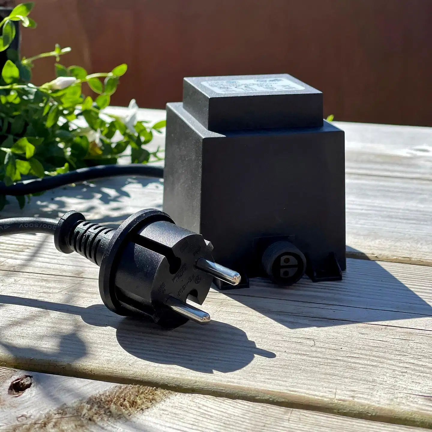 LightsOn muuntaja 105 W