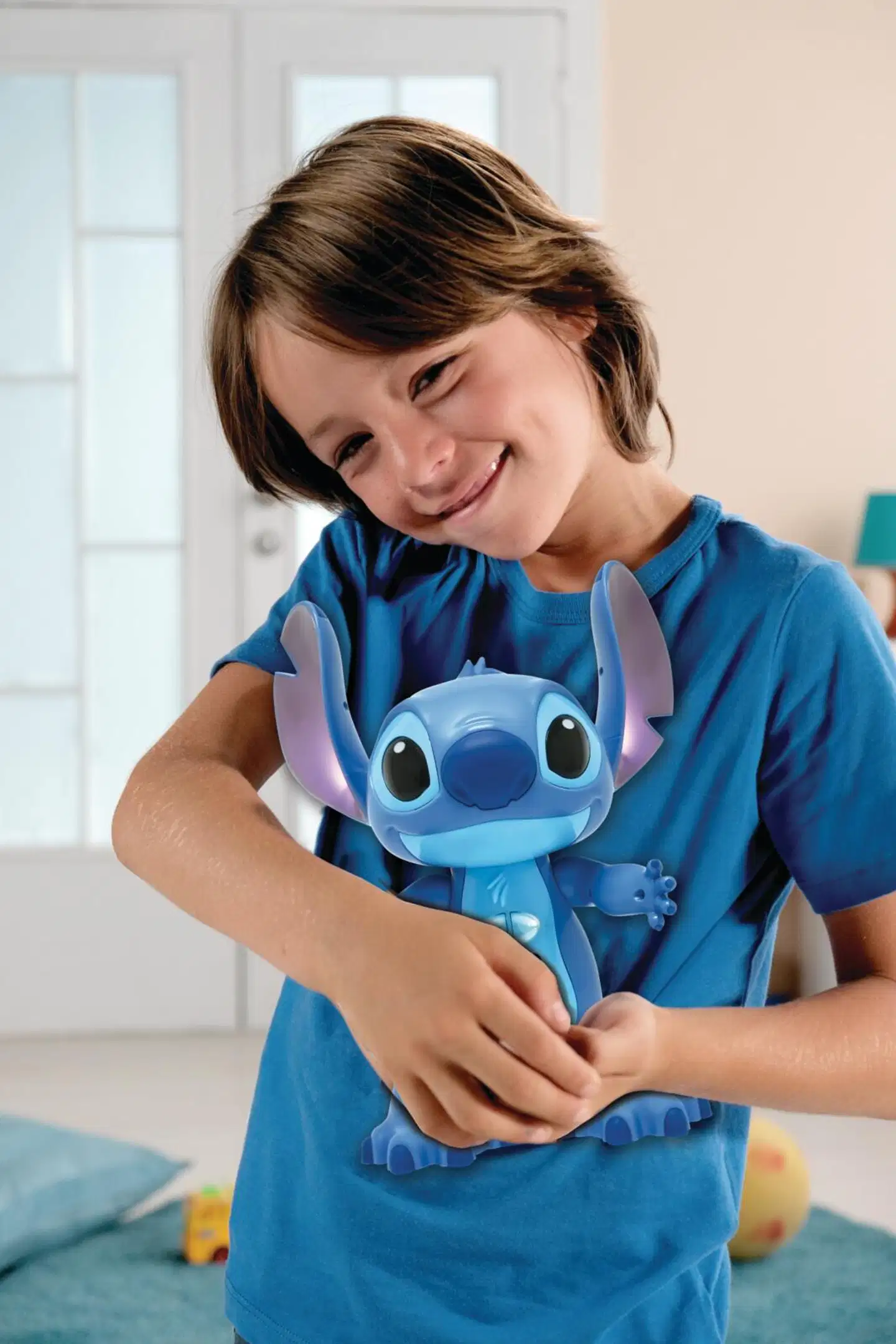 Stitch-robotti kauko-ohjattava, puhuu suomea - 8