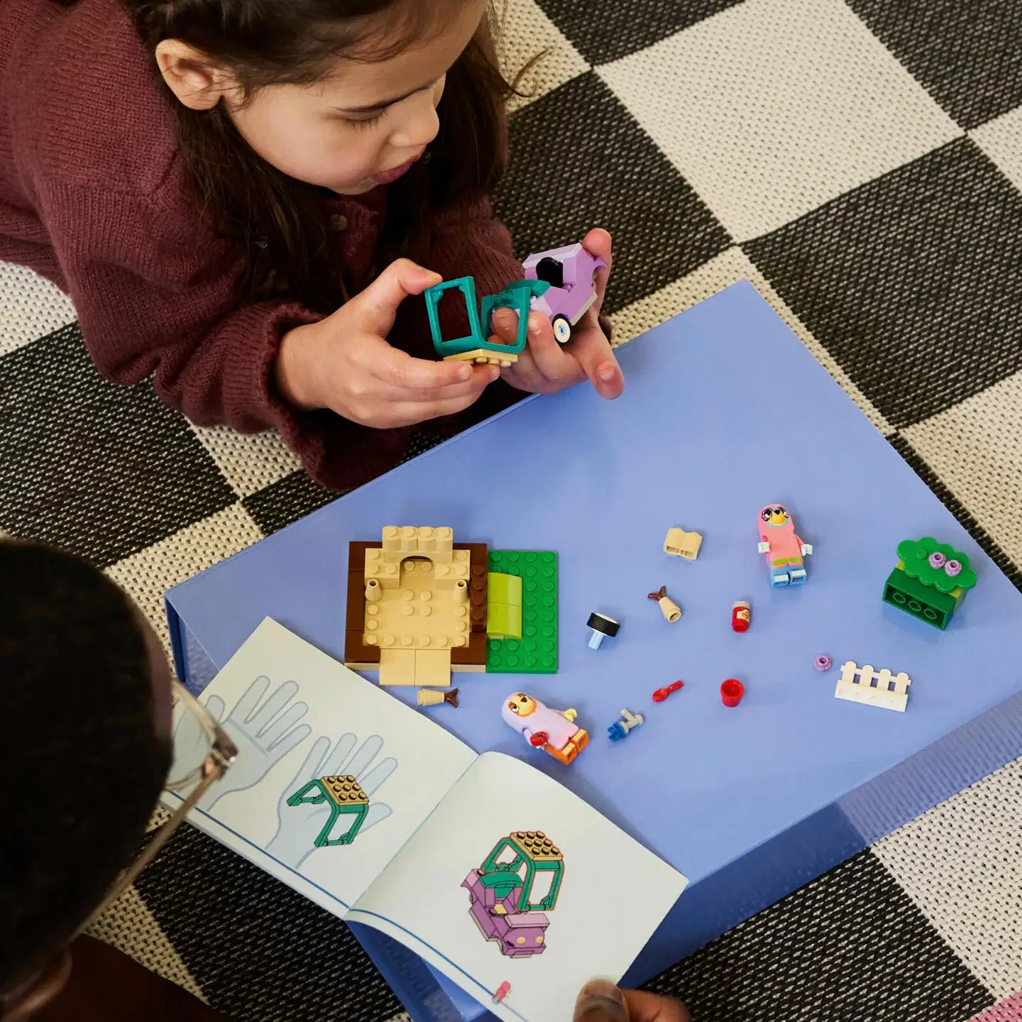 LEGO® Bluey 11216 Pommo ja Tuuri mummeleina - 8