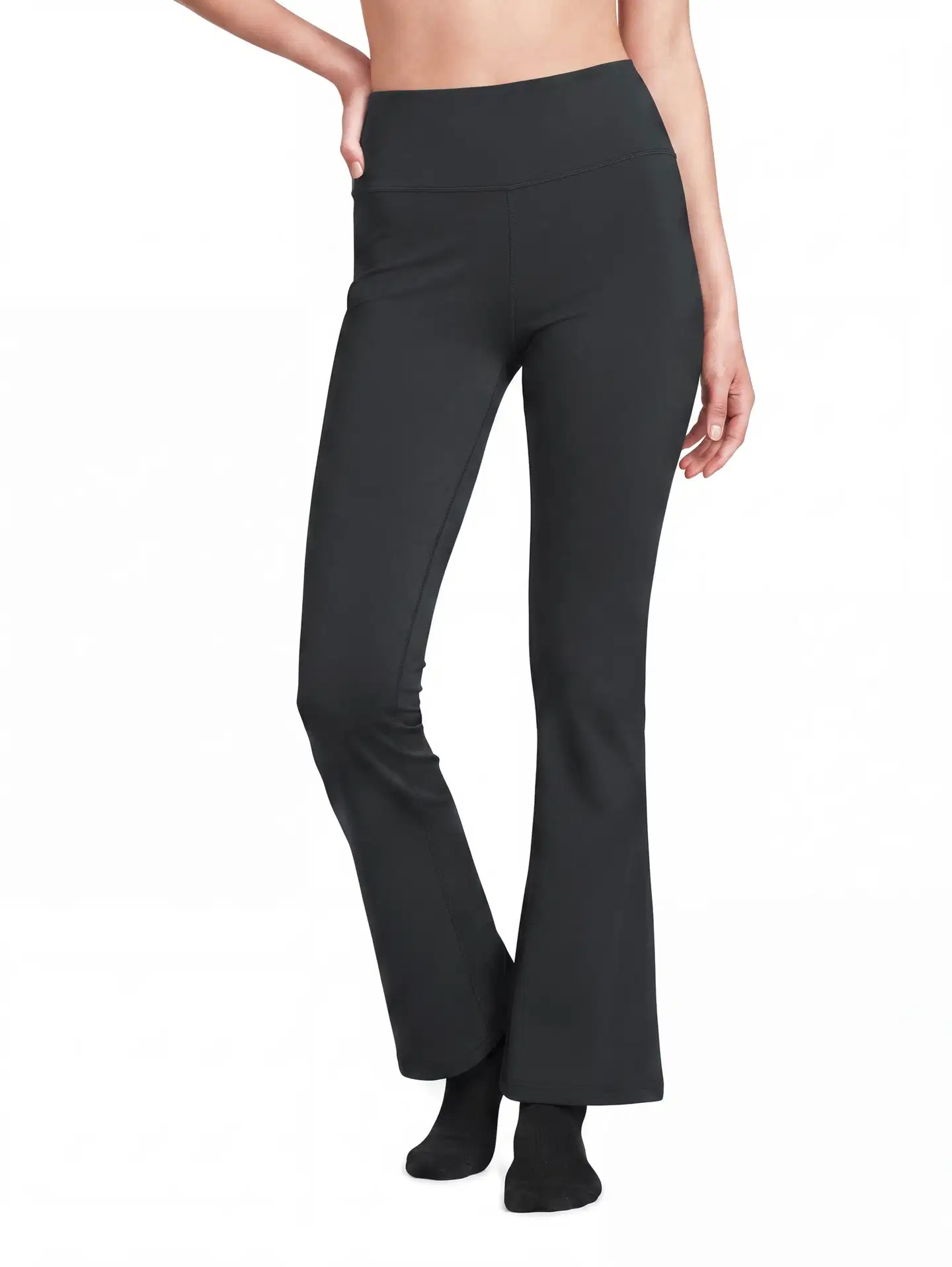 Danskin naisten leveälahkeiset treenitrikoot DPA2615 - black - 1