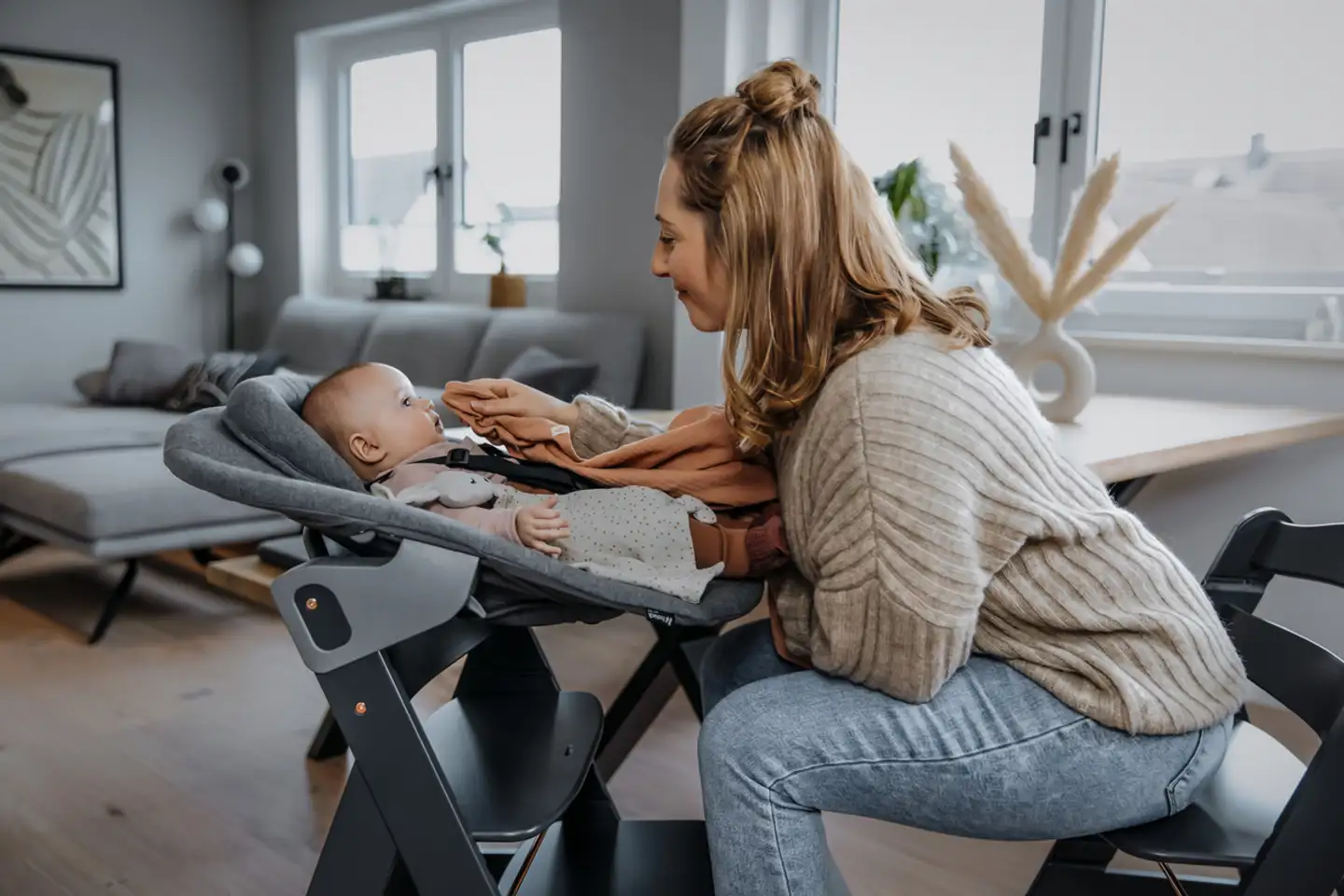 Hauck syöttötuolisetti Alpha Newborn tummanharmaa - 21