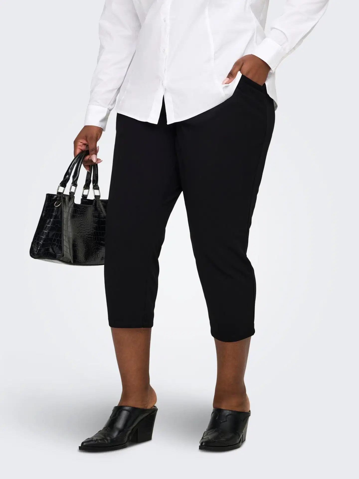 ONLY CARMAKOMA naisten caprit Carsania - BLACK - 3