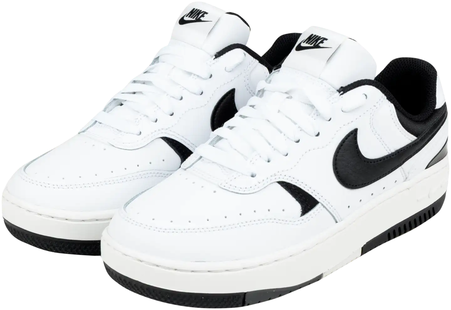 Nike naisten tennarit Gamma Force DX9176-100 - white/black - 1