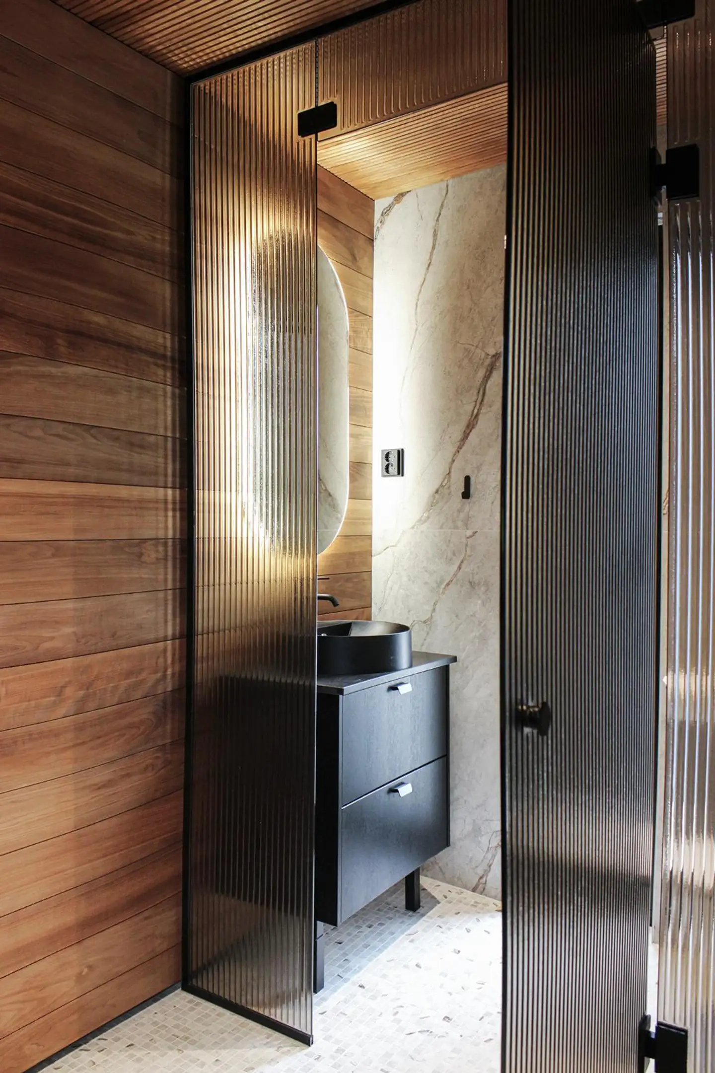 Pieksawood 15x68 STS5 2-valeura lämpökäsitelty haapa 1800mm, paketin riittoisuus 0,99 m2 - 2