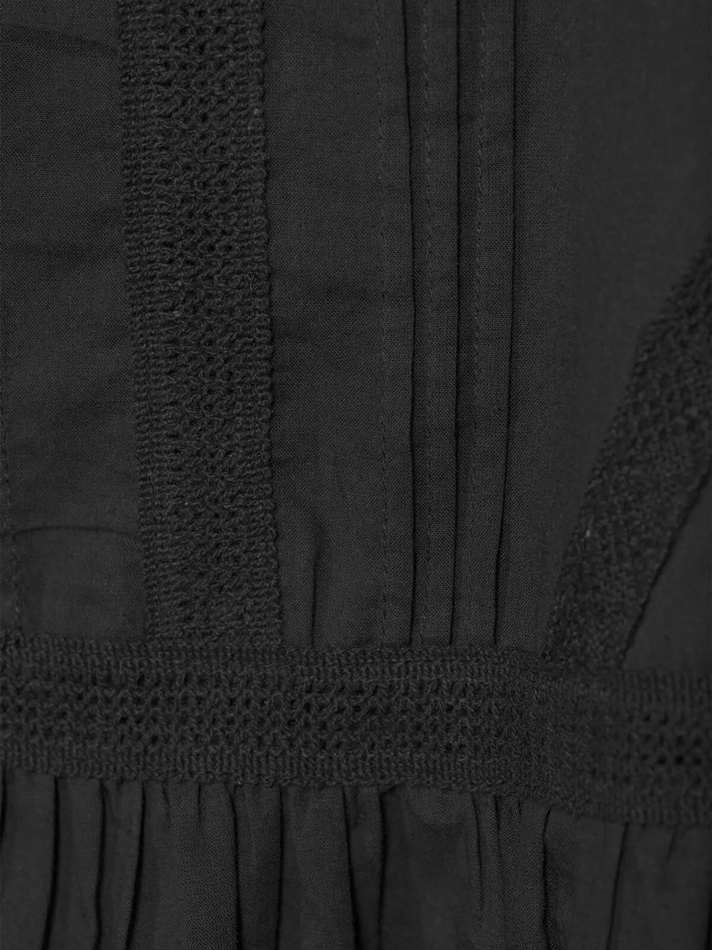 Margaux Riviera naisten lyhythihainen pitsisomisteinen frillapusero MG-001 - BLACK - 5