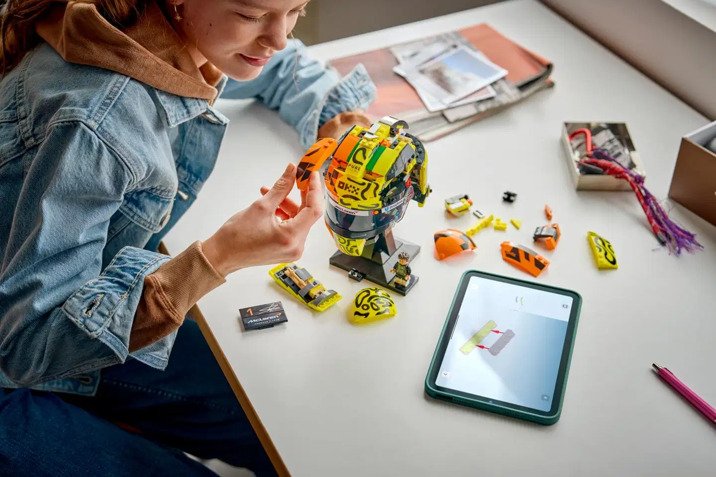 LEGO® 43023, McLaren Mastercard F1® Team ‑kypärä – Lando Norris - 4