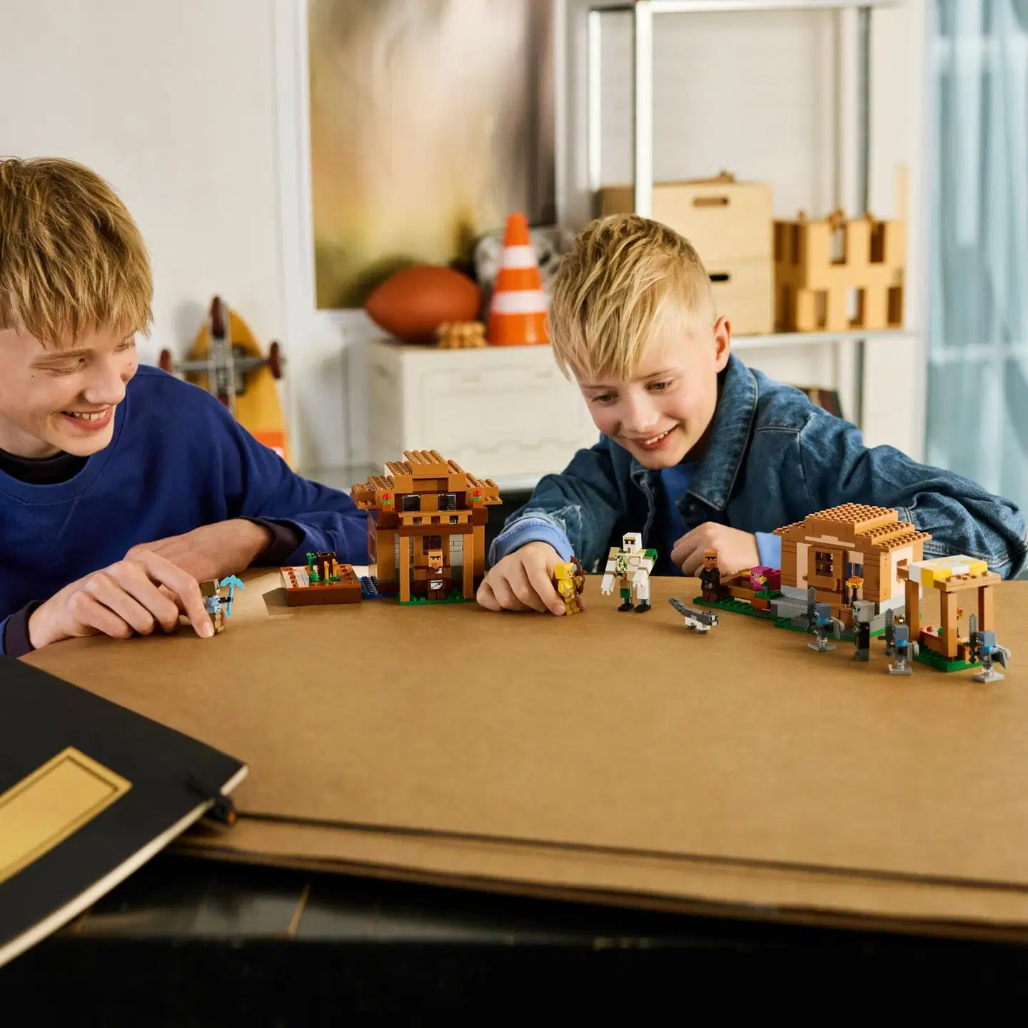 LEGO® Minecraft 21596 Hyökkäys kutsuilijakylään - 10