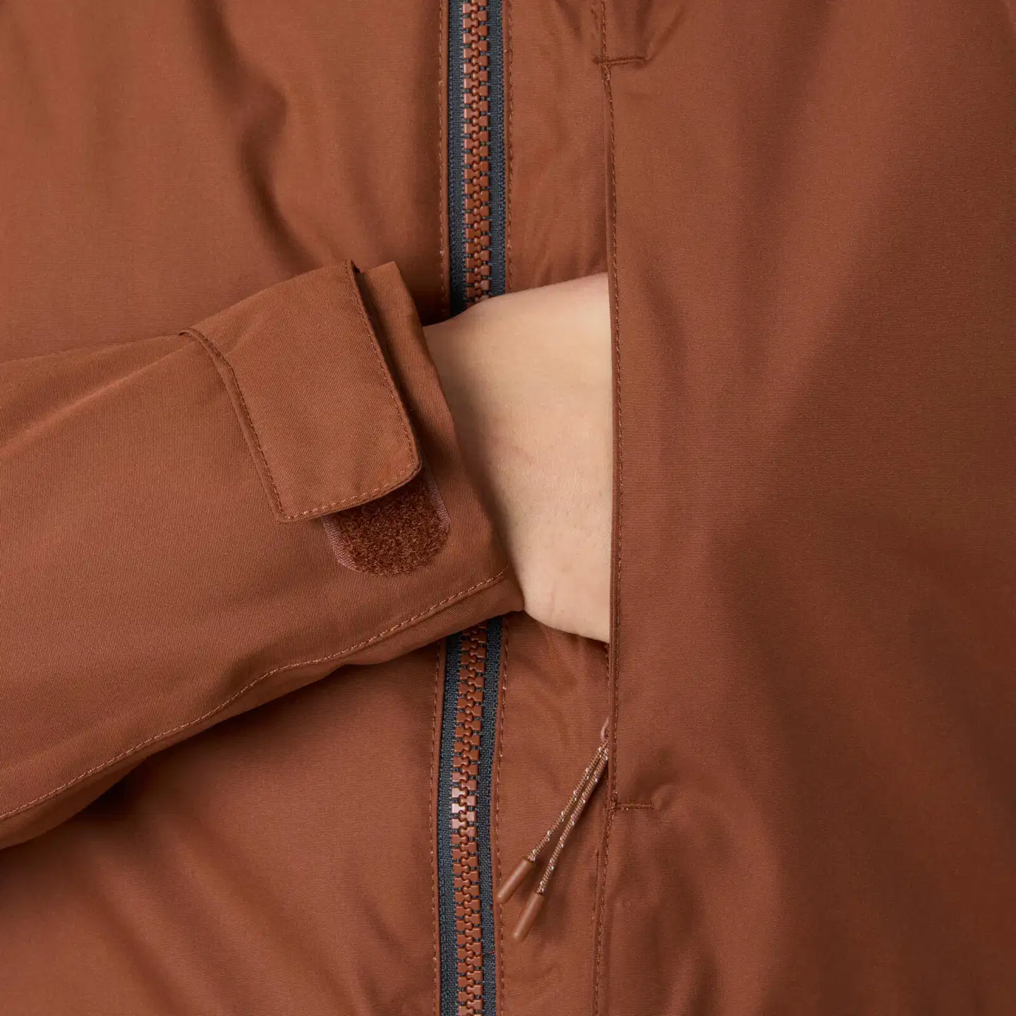 Helly Hansen naisten pitkä kevytvanutakki Westport Ins Coat 53298 - Iron Oxide - 7
