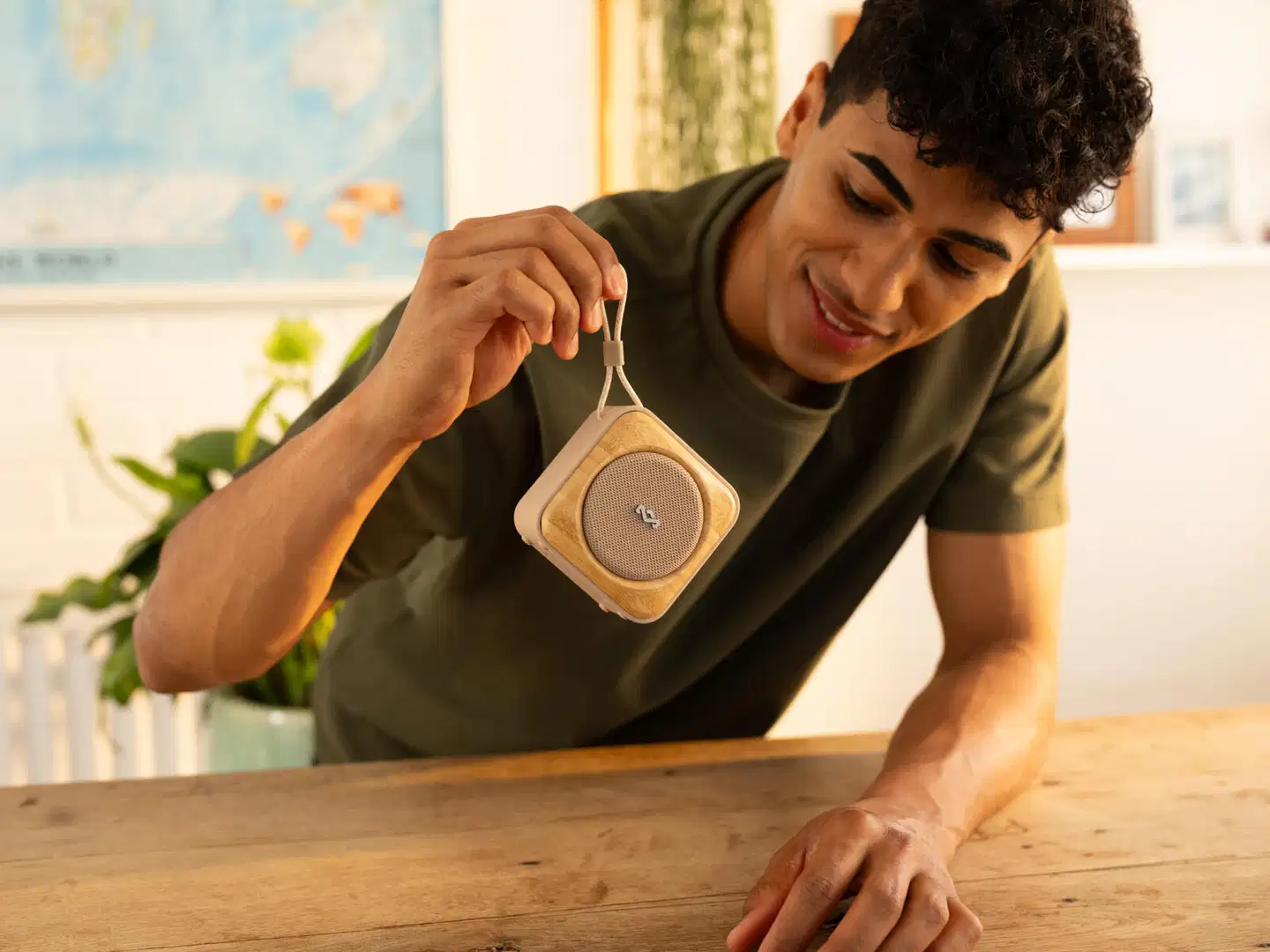 House of Marley Bluetooth kaiutin Roots, beige/puu - 5