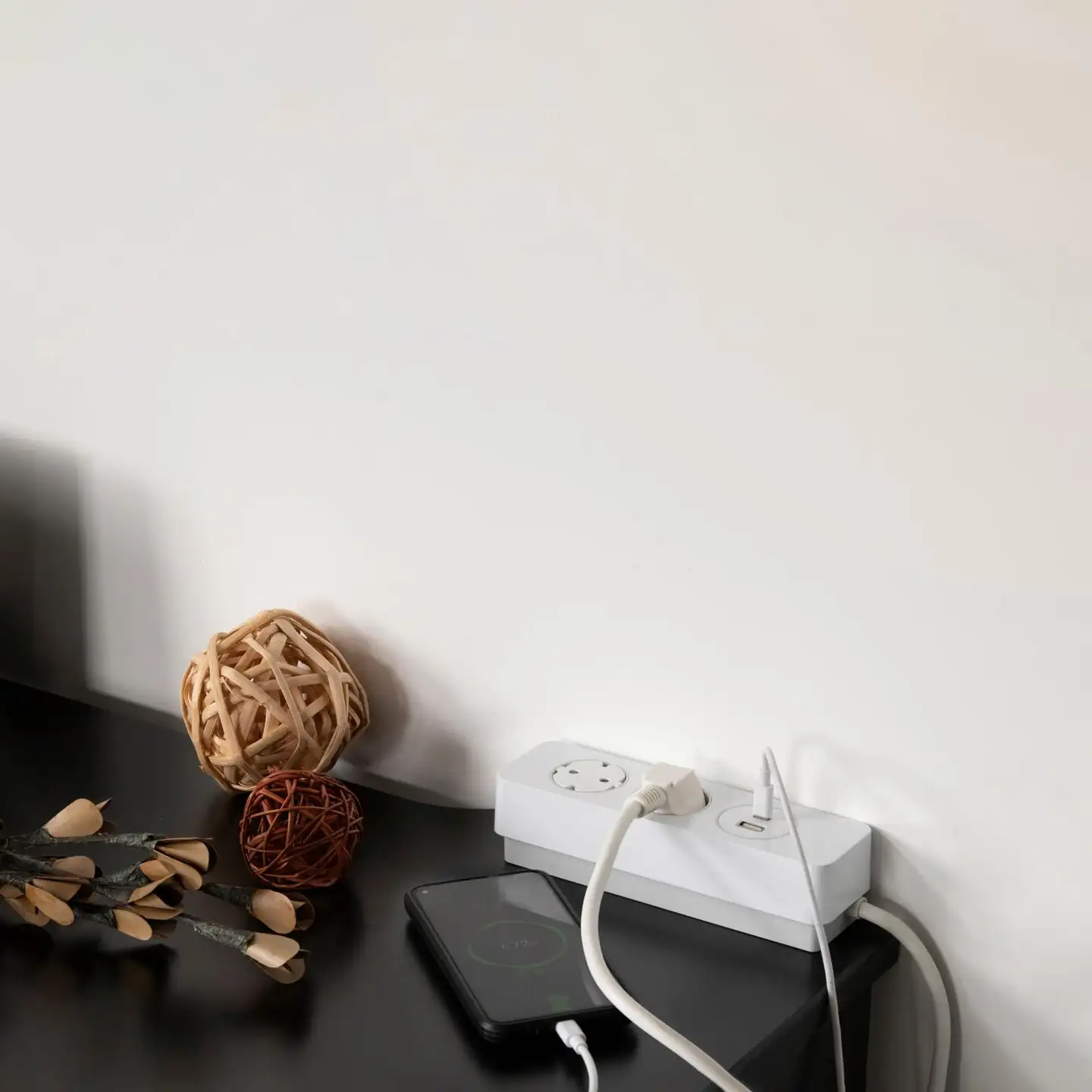 Gelia jatkojohto 2+1+1 kombi pure push 2m 2xsuko+1xUSB-A+1xUSB-C valkoinen - 4