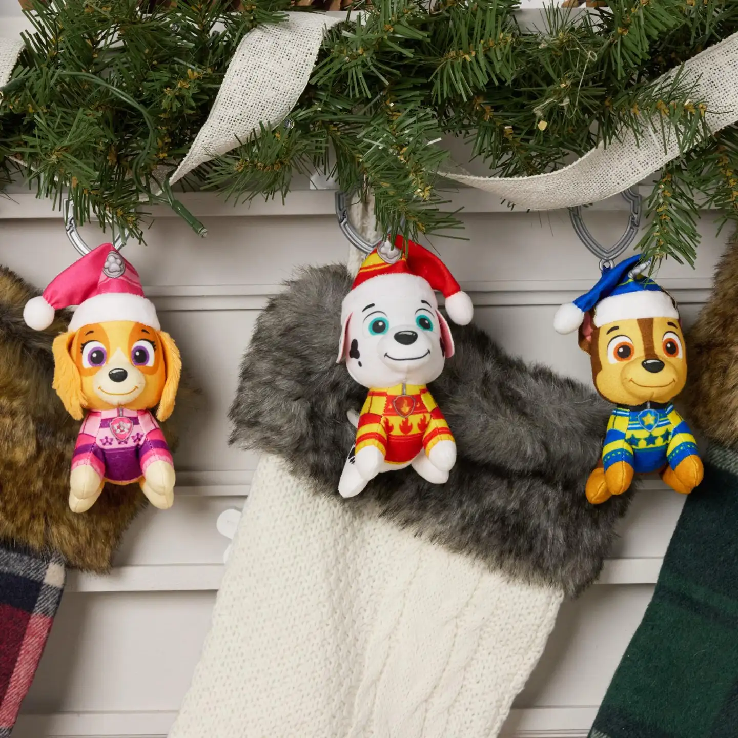 Ryhmä Hau Joulu klipsupehmo 10 cm, erilaisia - 18