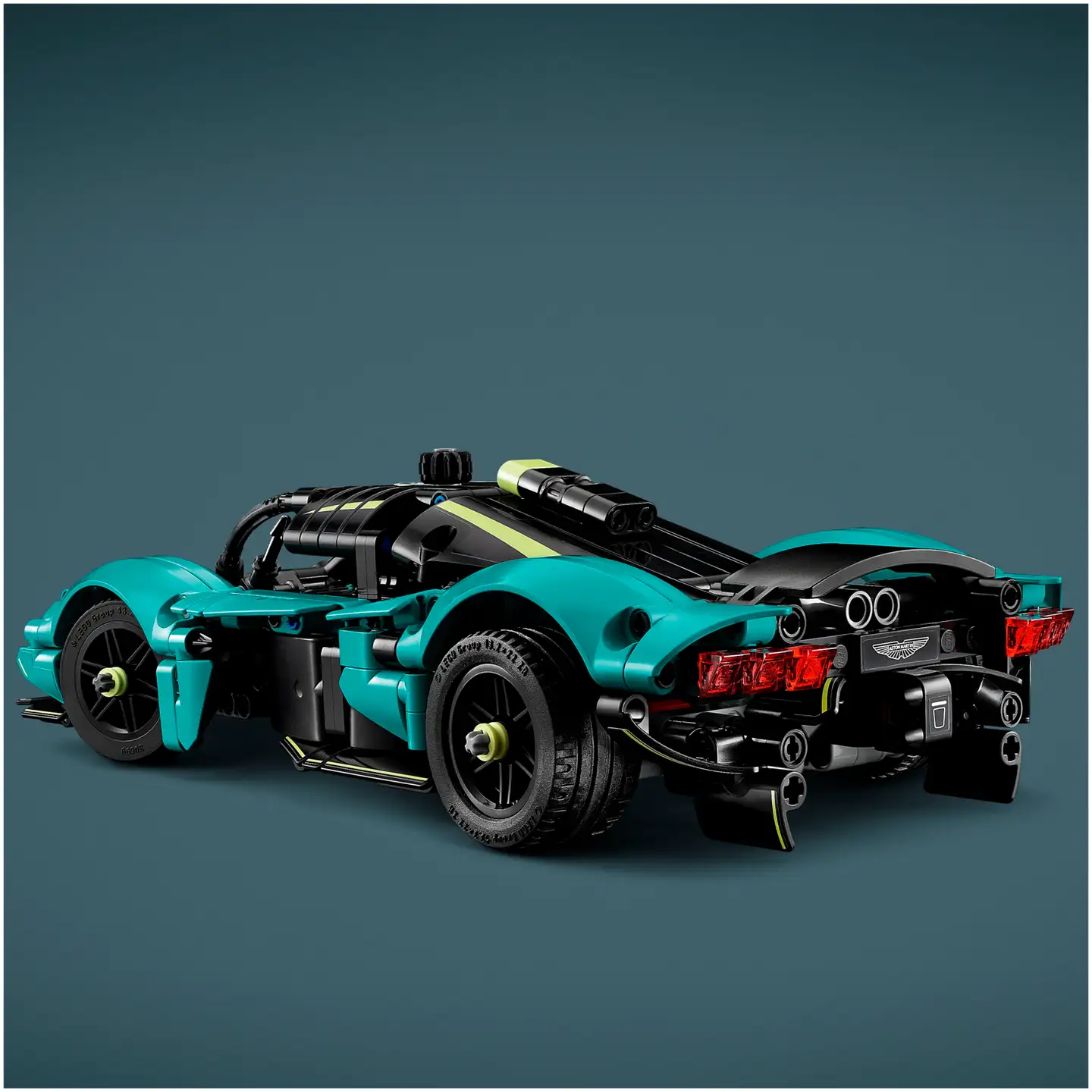 LEGO® Technic 42208 Aston Martin Valkyrie - 8