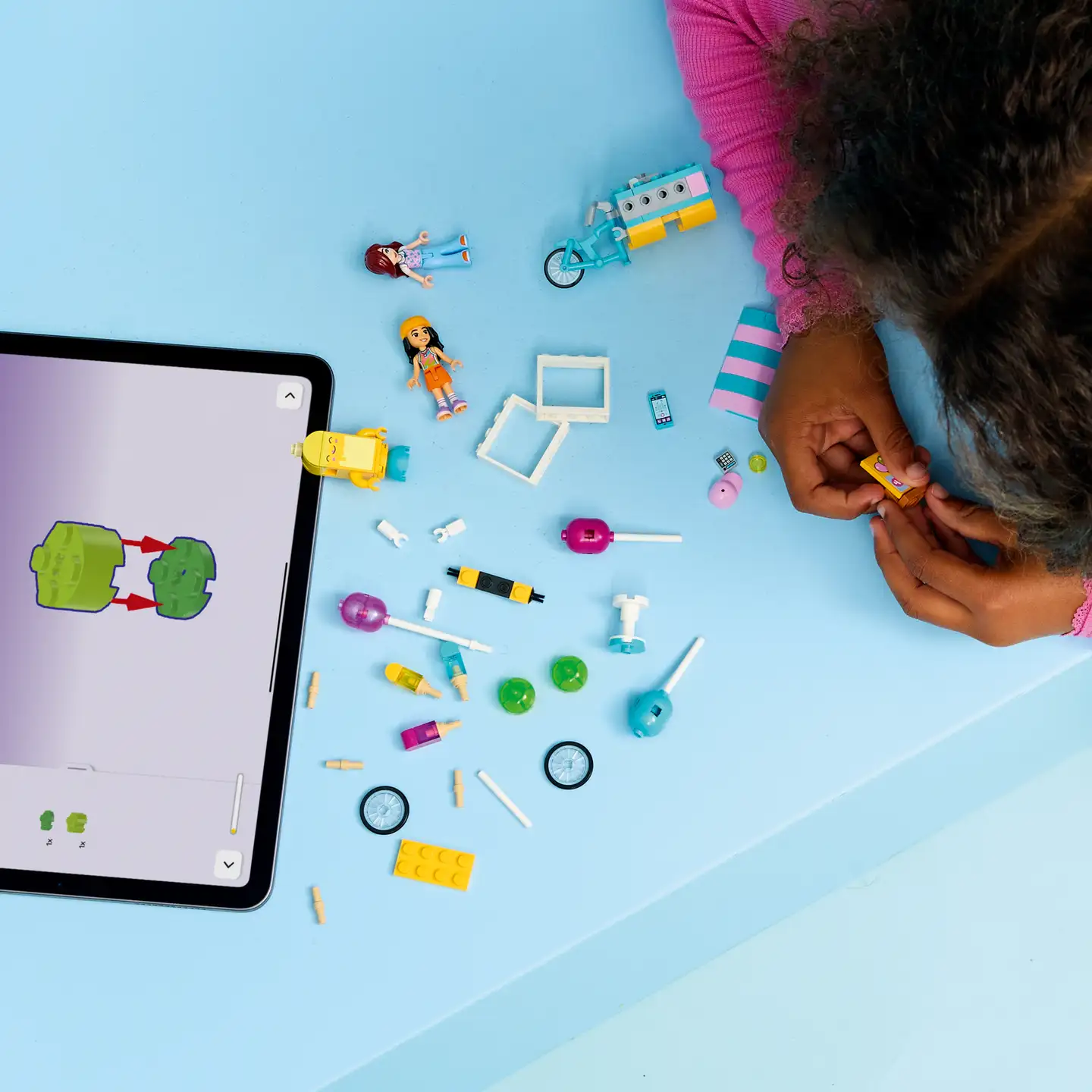 LEGO® Friends 42692 Jäätelö‑ ja ilmapallokoju - 9