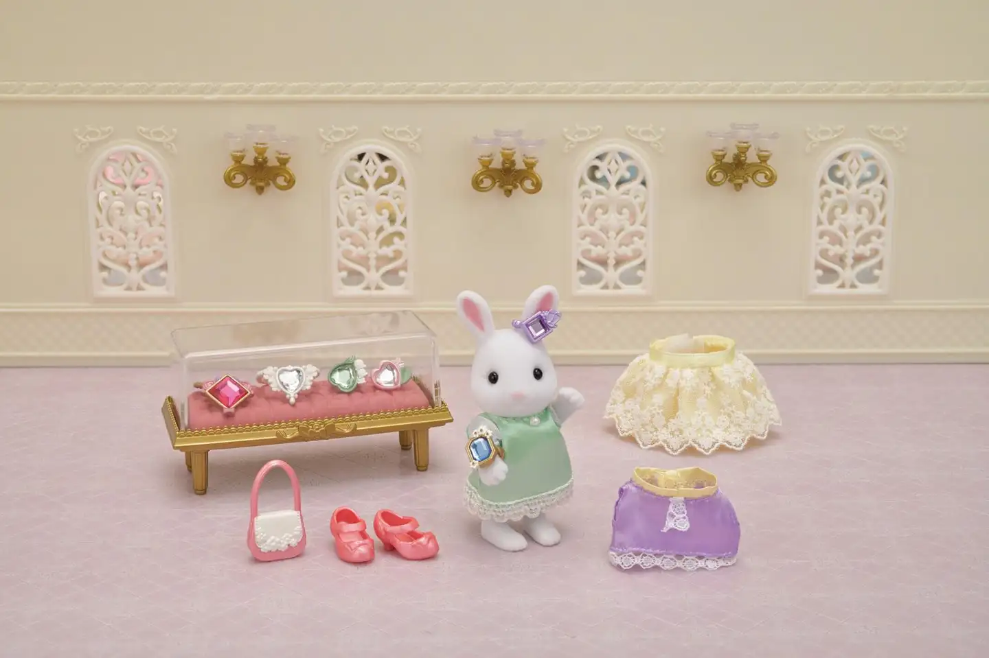 Sylvanian Families Muotileikkisetti koruilla - 2