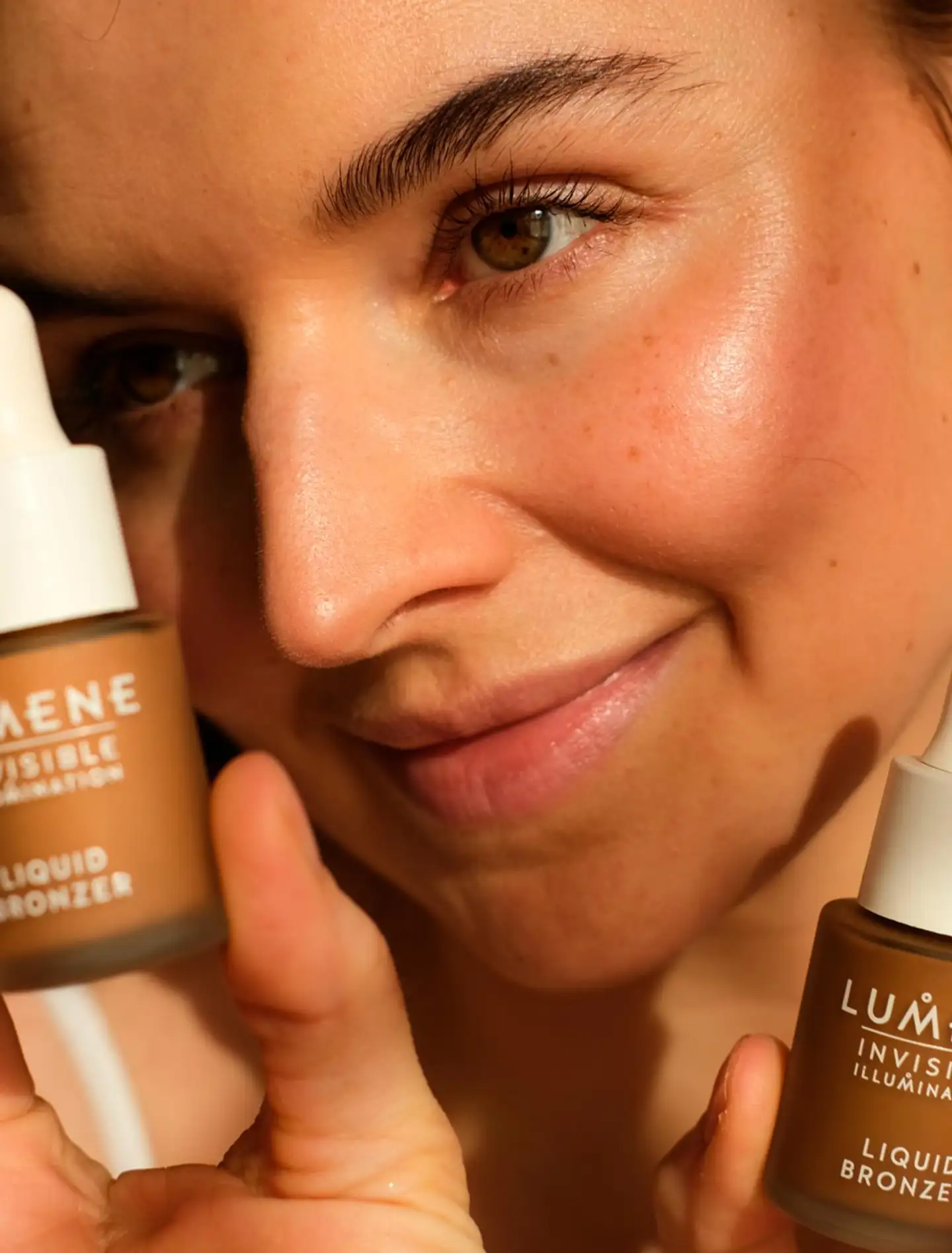 Lumene Invisible Illumination Hehkupisarat Summer Glow 15 ml - Summer Glow - 8