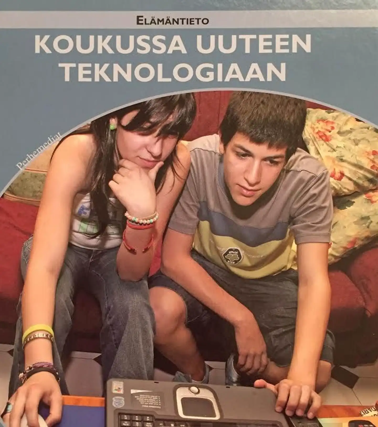 Becona Iglesias, Koukussa uuteen teknologiaan