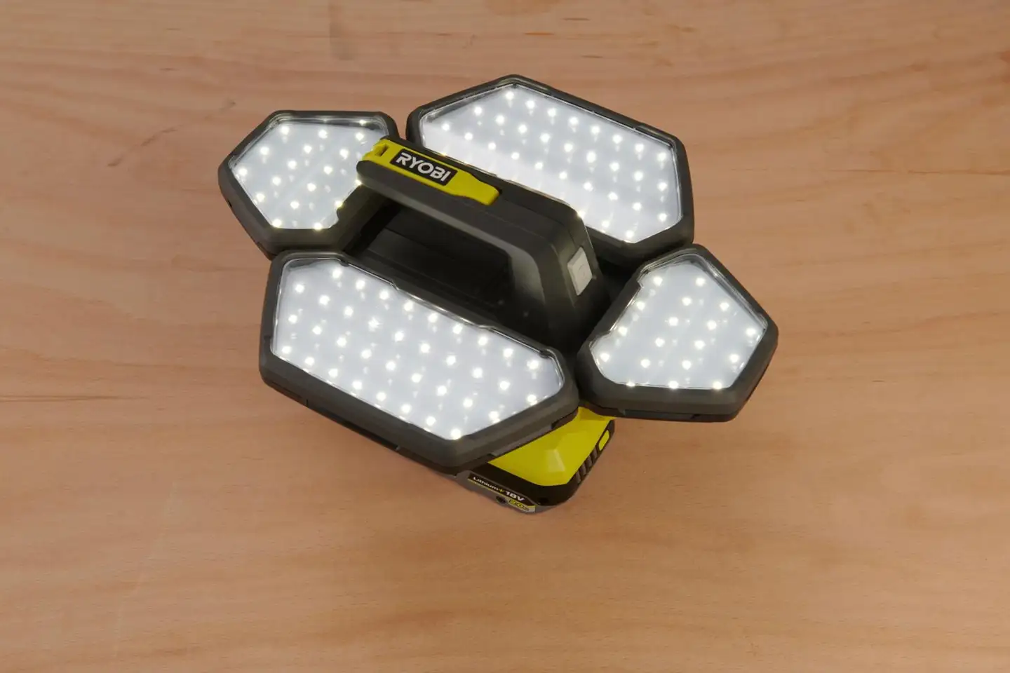 Ryobi 360 valaisin R18L360-0 - 6