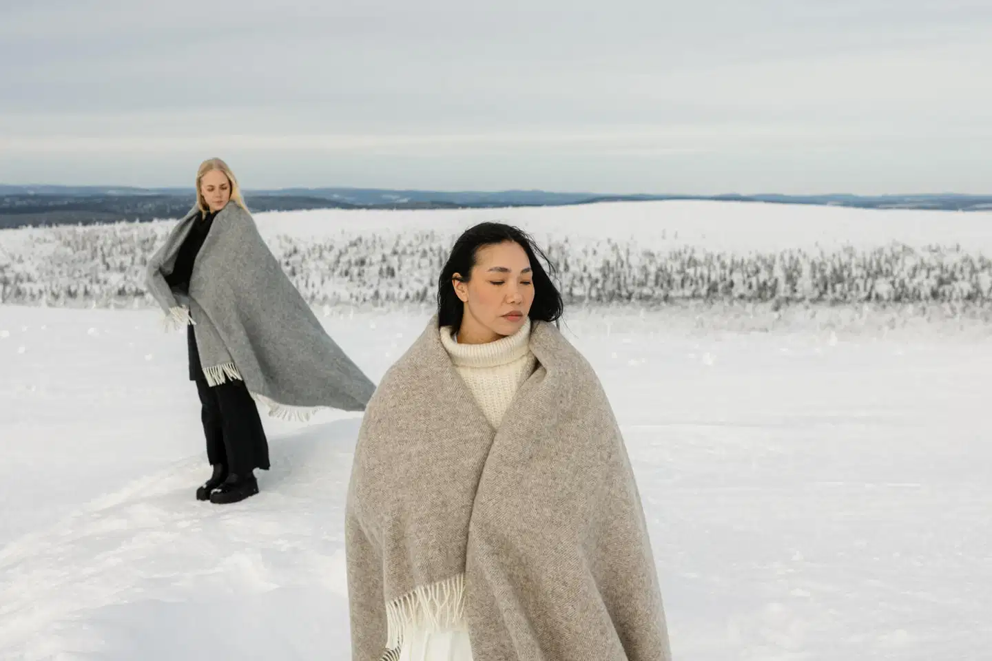 Lapuan Kankurit Arvo huopa 130x180cm+hapsut valko-luonnon beige 100% villa - 4