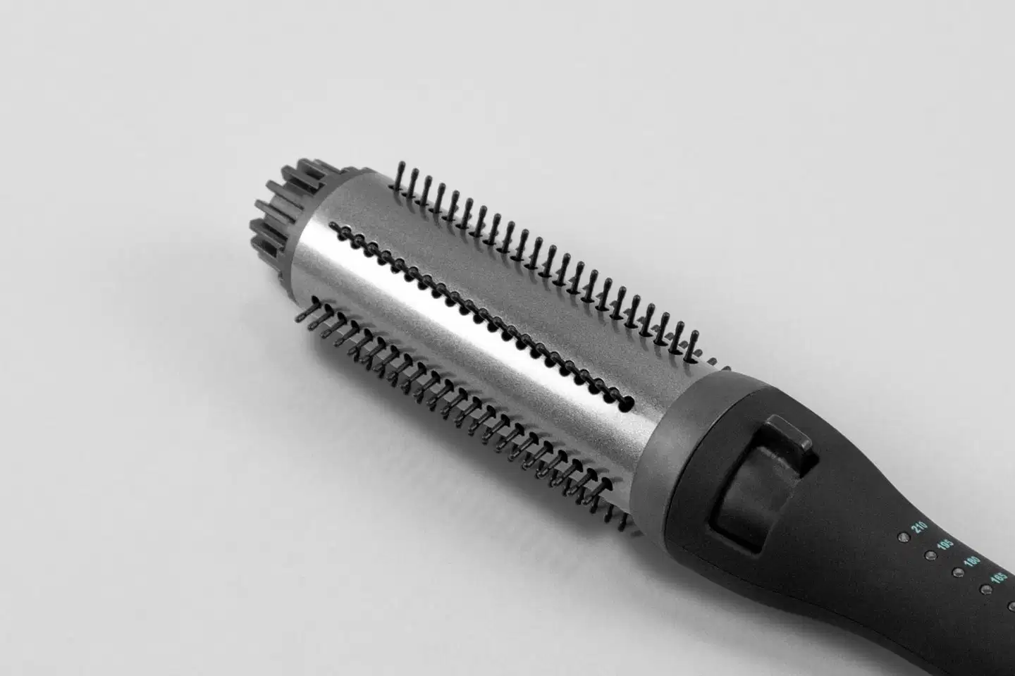 Revamp Volume & Shape kuumailmakiharrin (BR-1500-EU) - 6