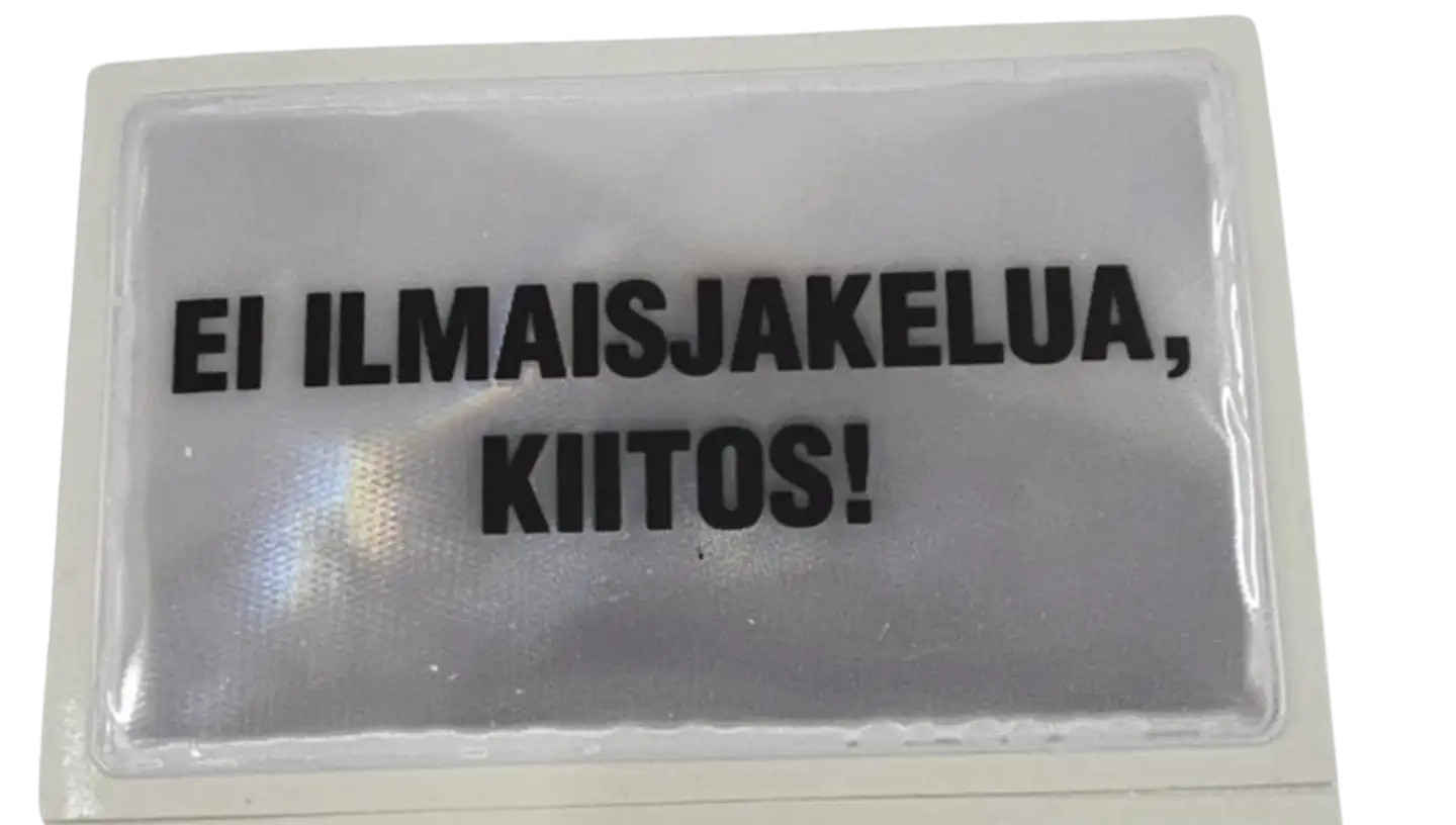 Heijastava tarra ei ilmaisjakelua