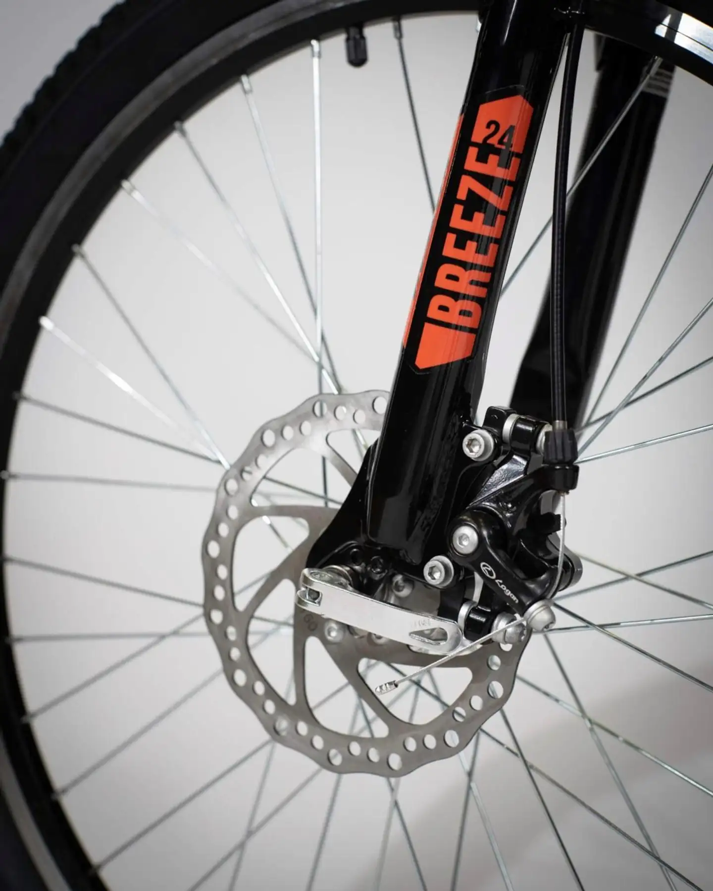 Insera Breeze 24" lastenpyörä 3-vaihdetta runko 33 cm musta - 5