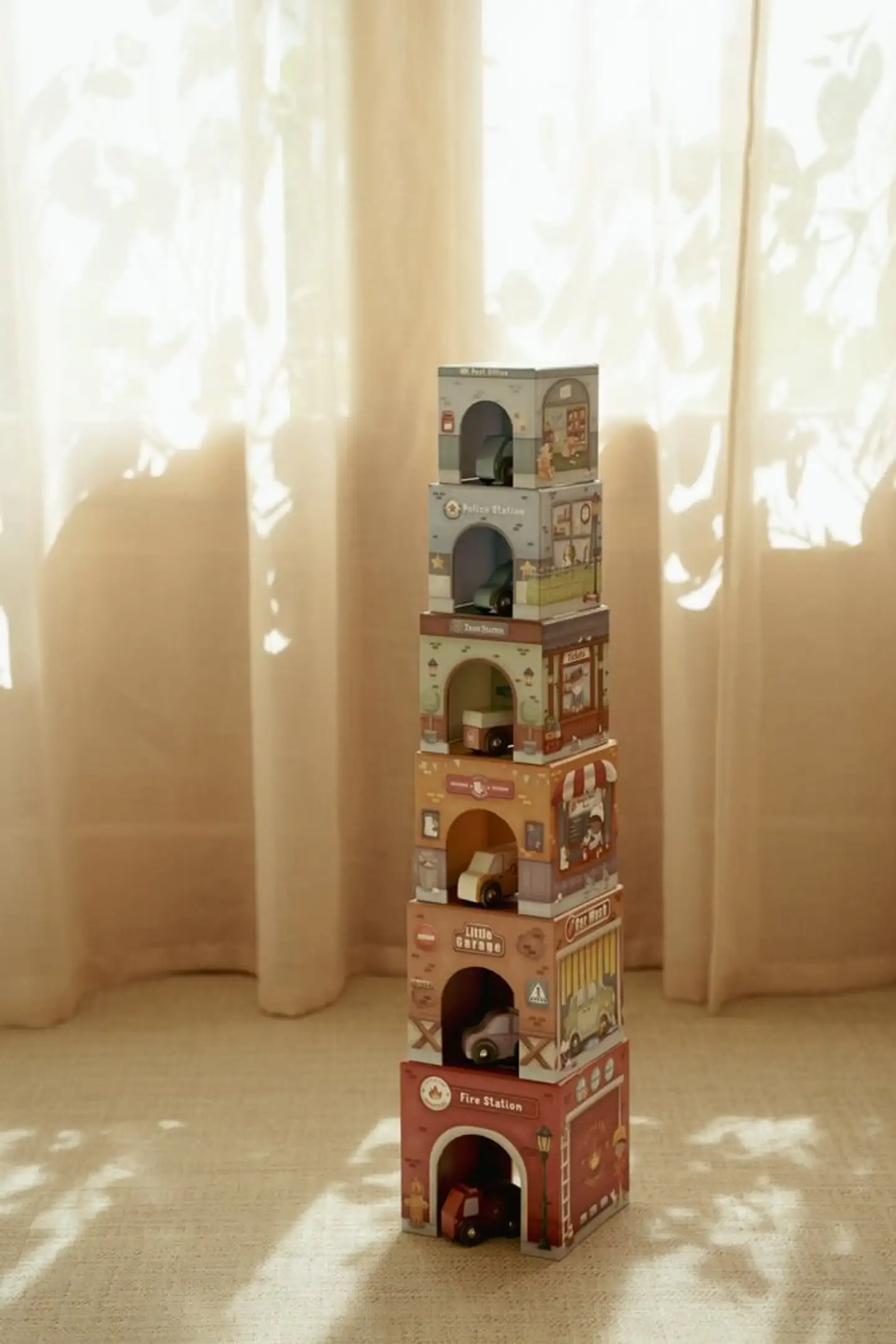 Pinottava torni ja 6 autoa FSC - 9