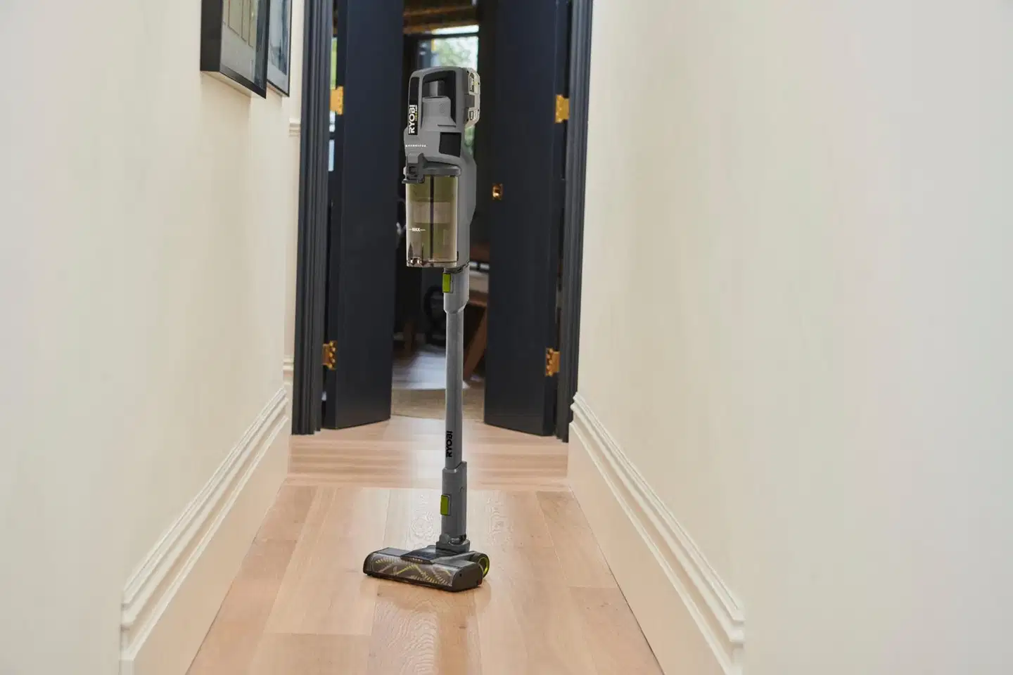Ryobi 18V Varsi imuri Hiiliharjaton RSVS18BL 0 Prisma fi verkkokauppa Ryobi 18V Varsi imuri Hiiliharjaton RSVS18BL 0 Prisma fi verkkokauppa
