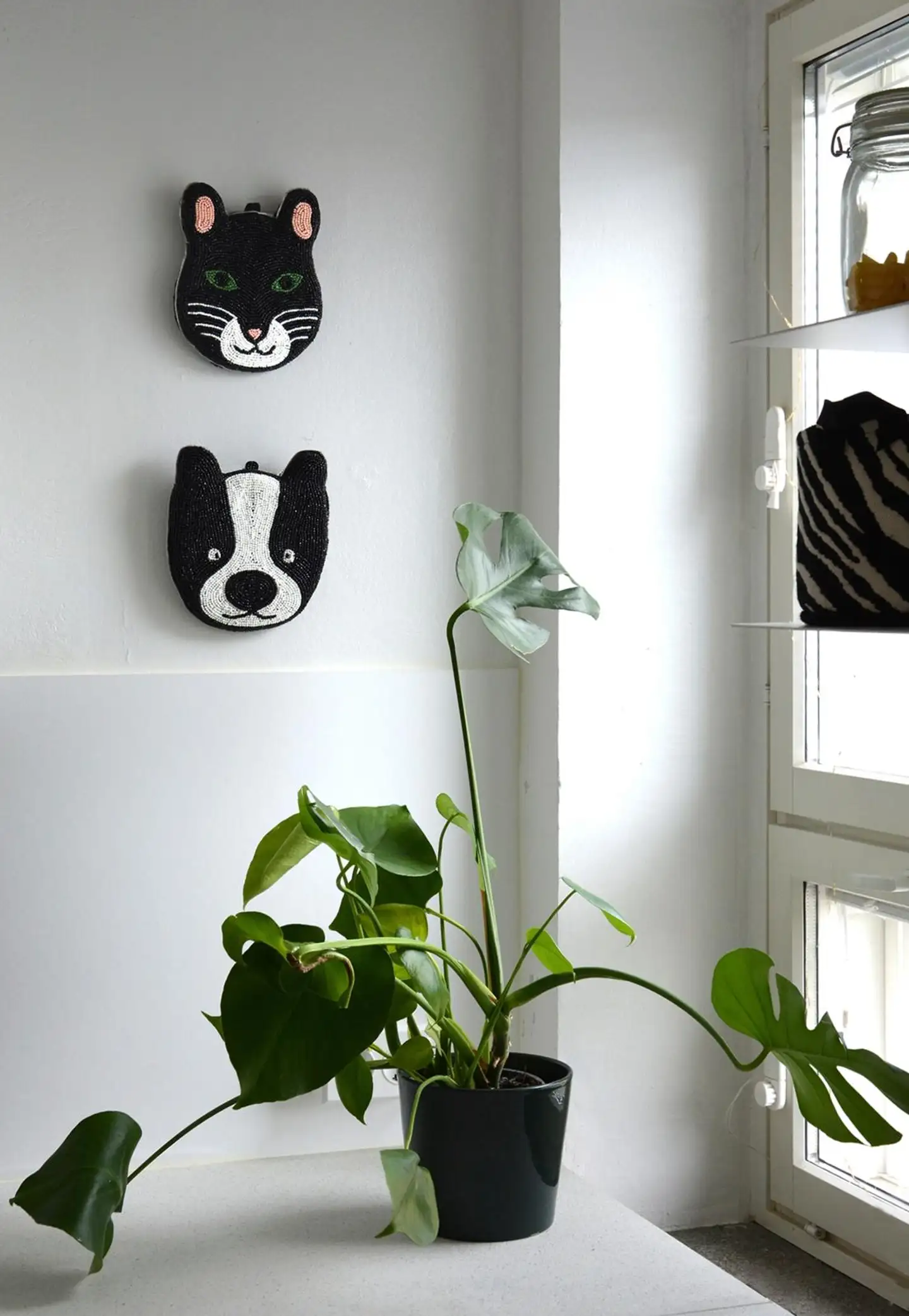 MUM’s SIMBA designkissa- seinäkoriste - 4