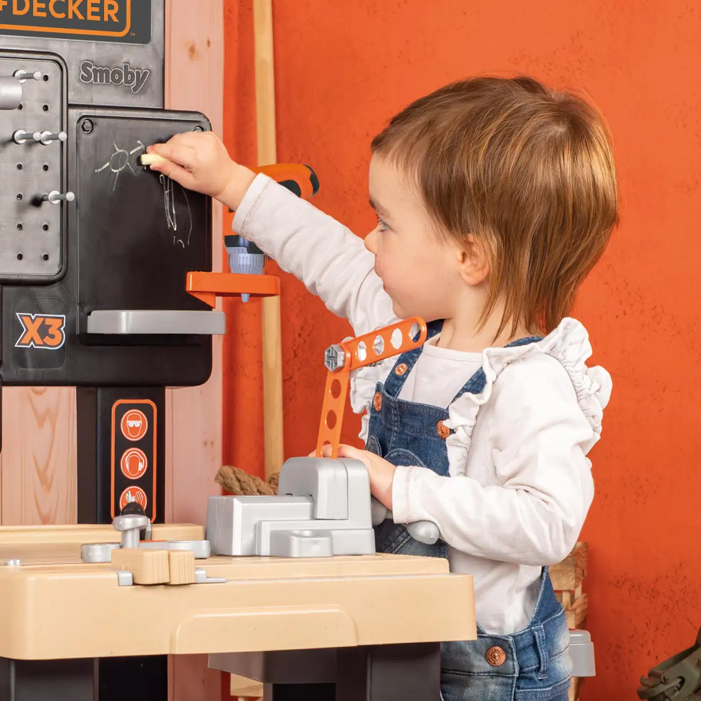 Smoby Black+Decker Mega Center työkalupenkki, nikkarointi ja LVI-leikkeihin - 7