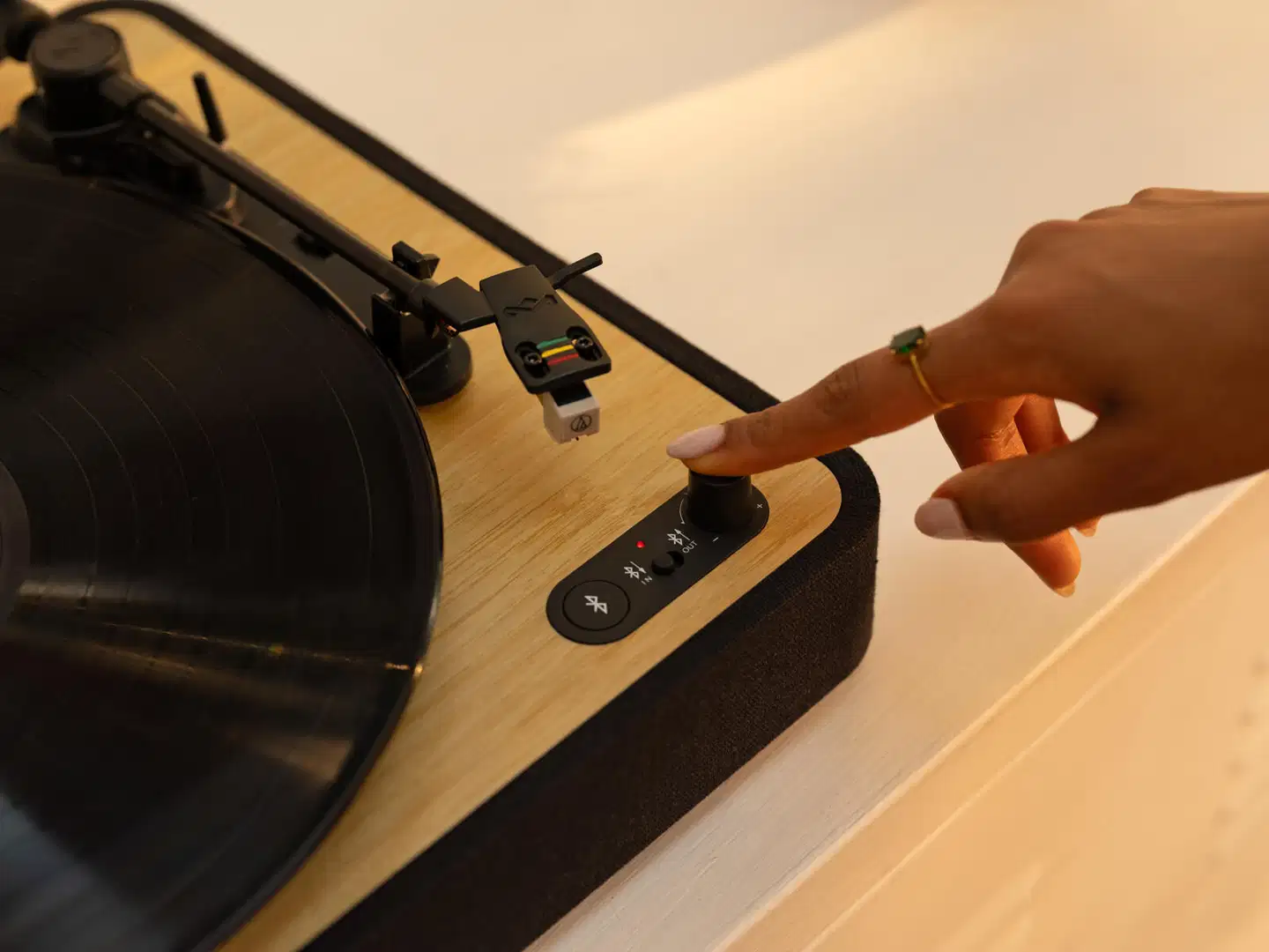 House of Marley levysoitin Bluetooth yhteydellä Revolution, musta/puu - 8