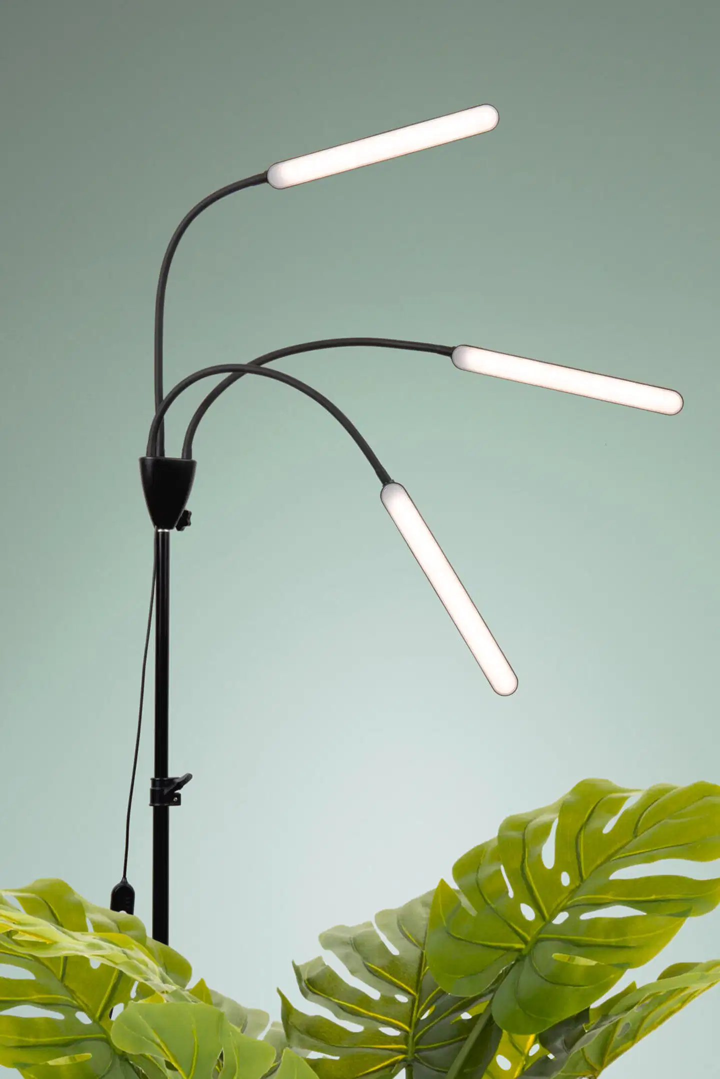 Airam Palm kasvivalaisin 24W/840 1130lm - 3