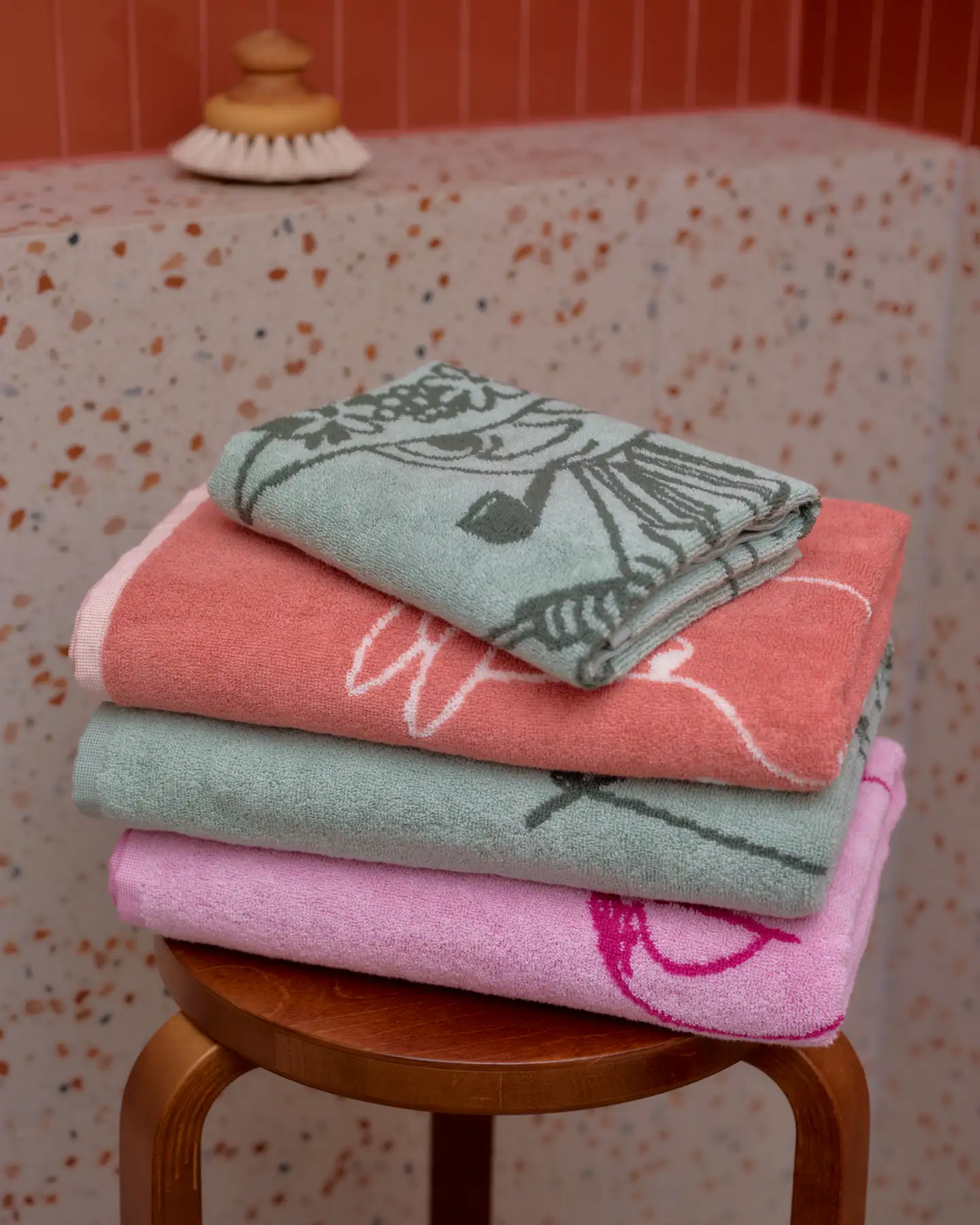 Moomin Arabia Muumikäsipyyhe 50x70 Nuuskamuikkunen vihr.GOTS - 2