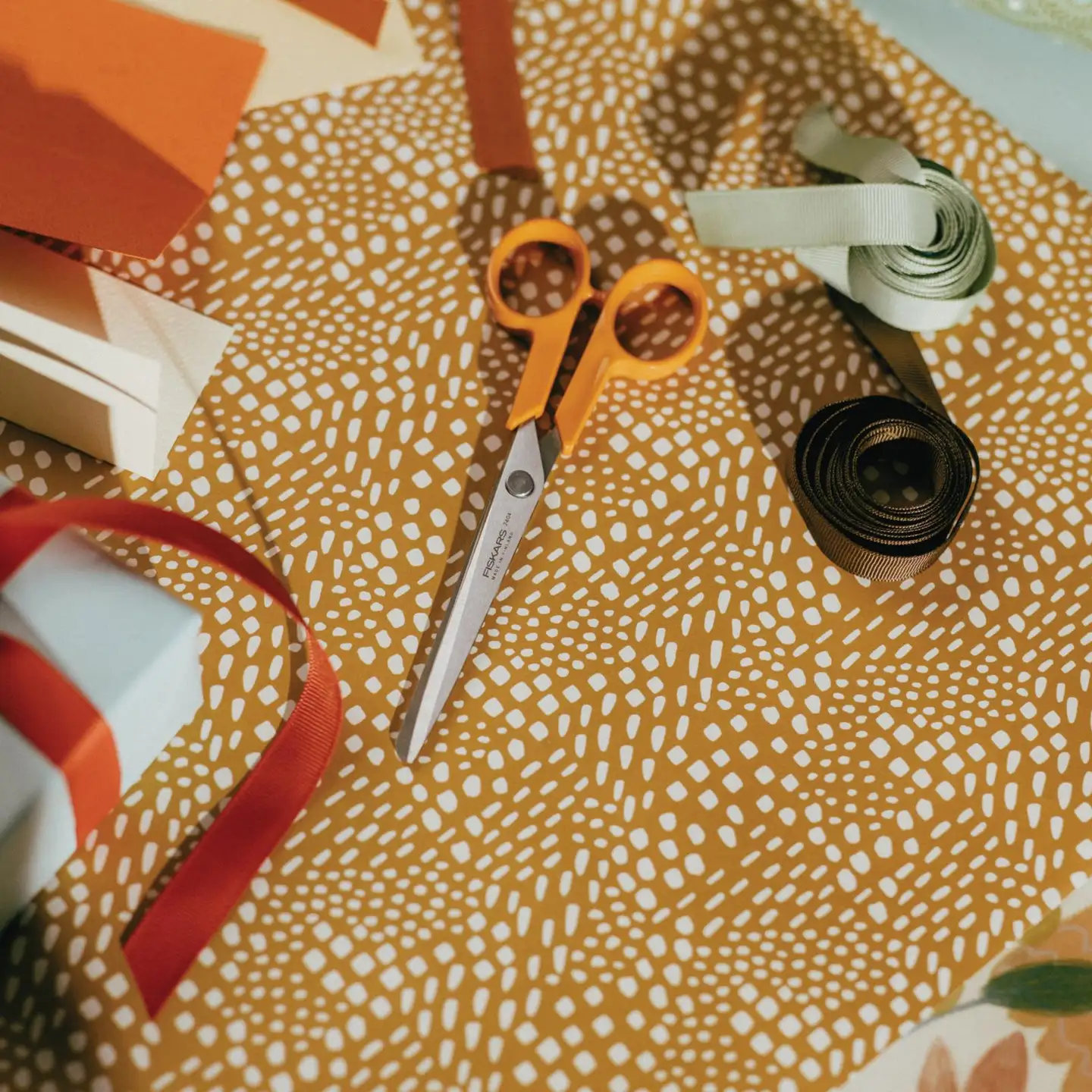 Fiskars Classic askartelu- ja yleissakset 16cm - 7