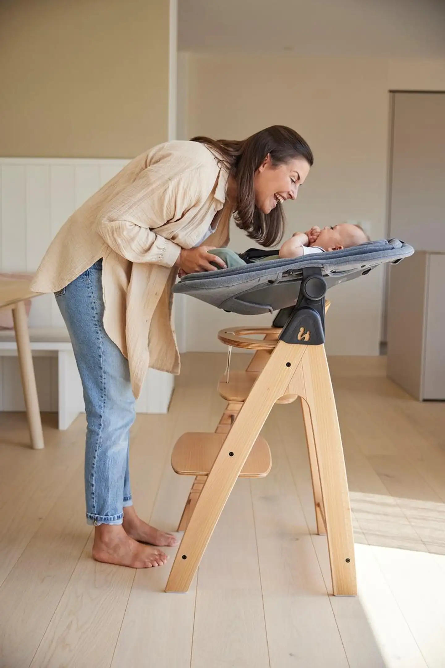 Hauck sitteri Highchair Bouncer tummanharmaa - 28