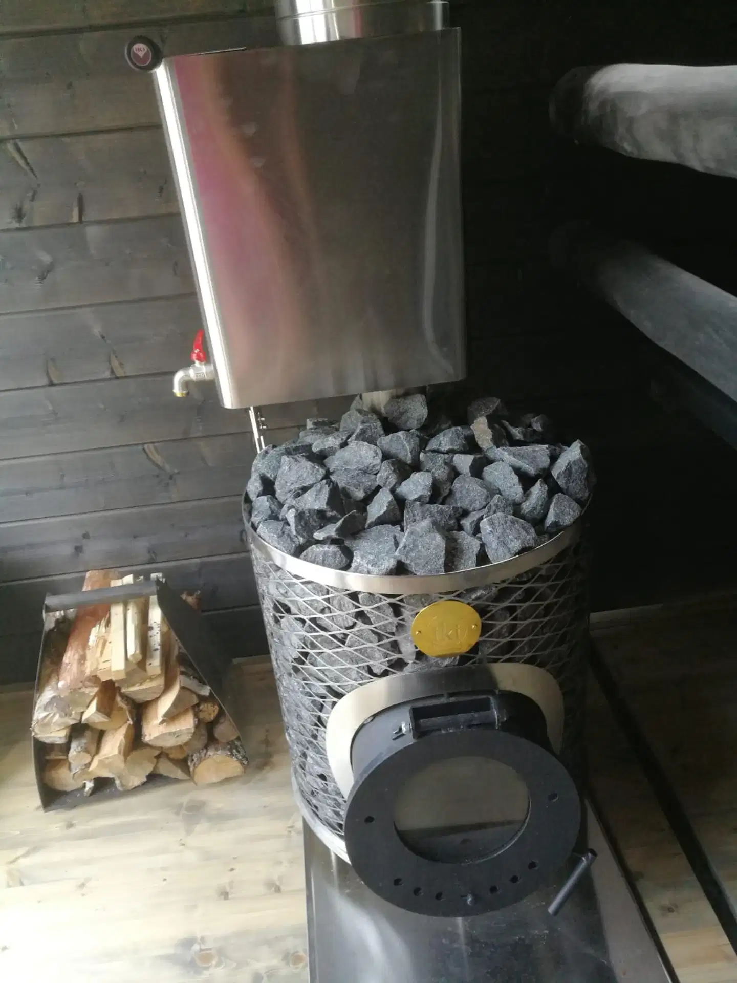 IKI Original IKI -puukiuas 10-25m3, lasiluukulla - 4