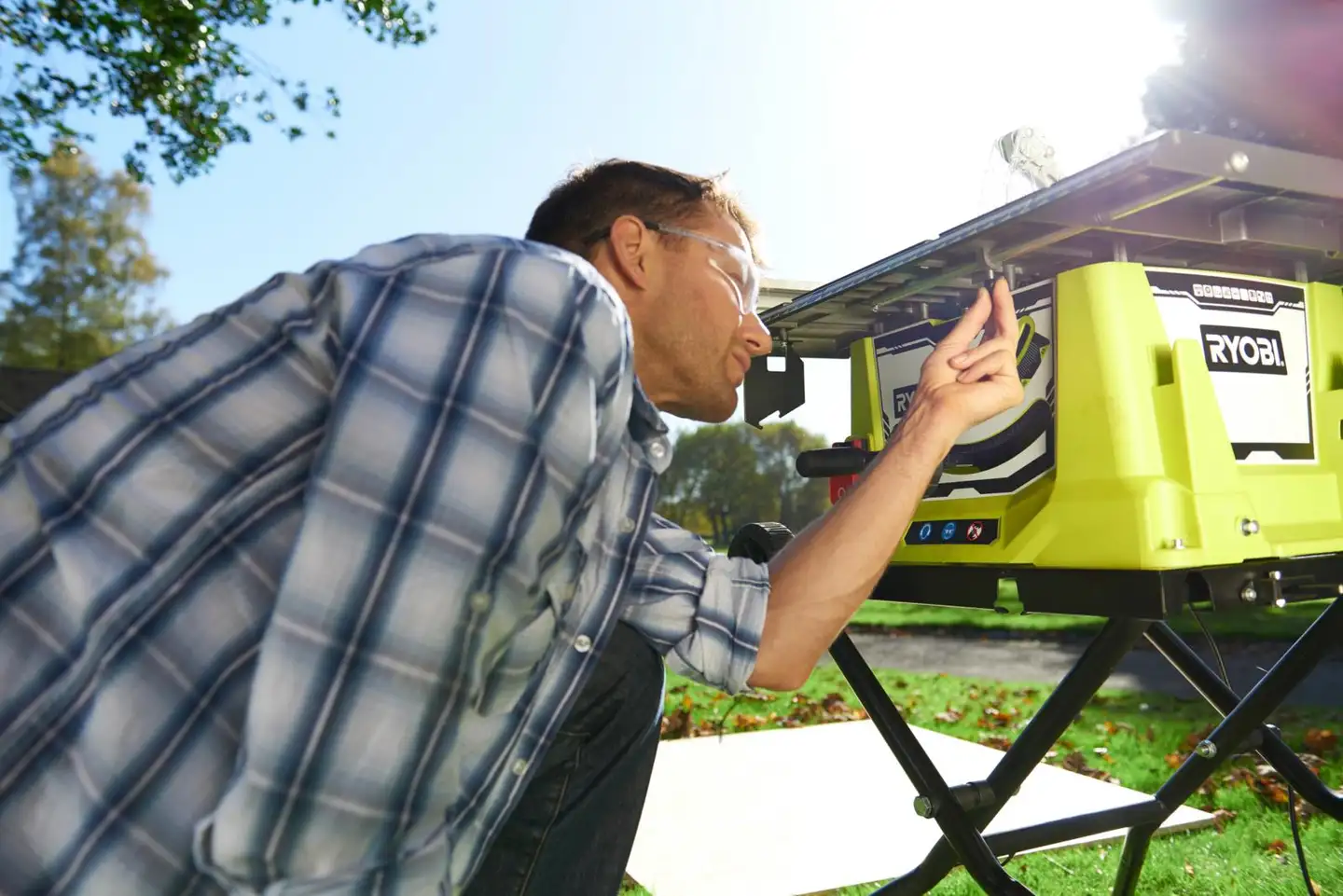 Ryobi 1800W pöytäsaha RTS1800EF-G - 4