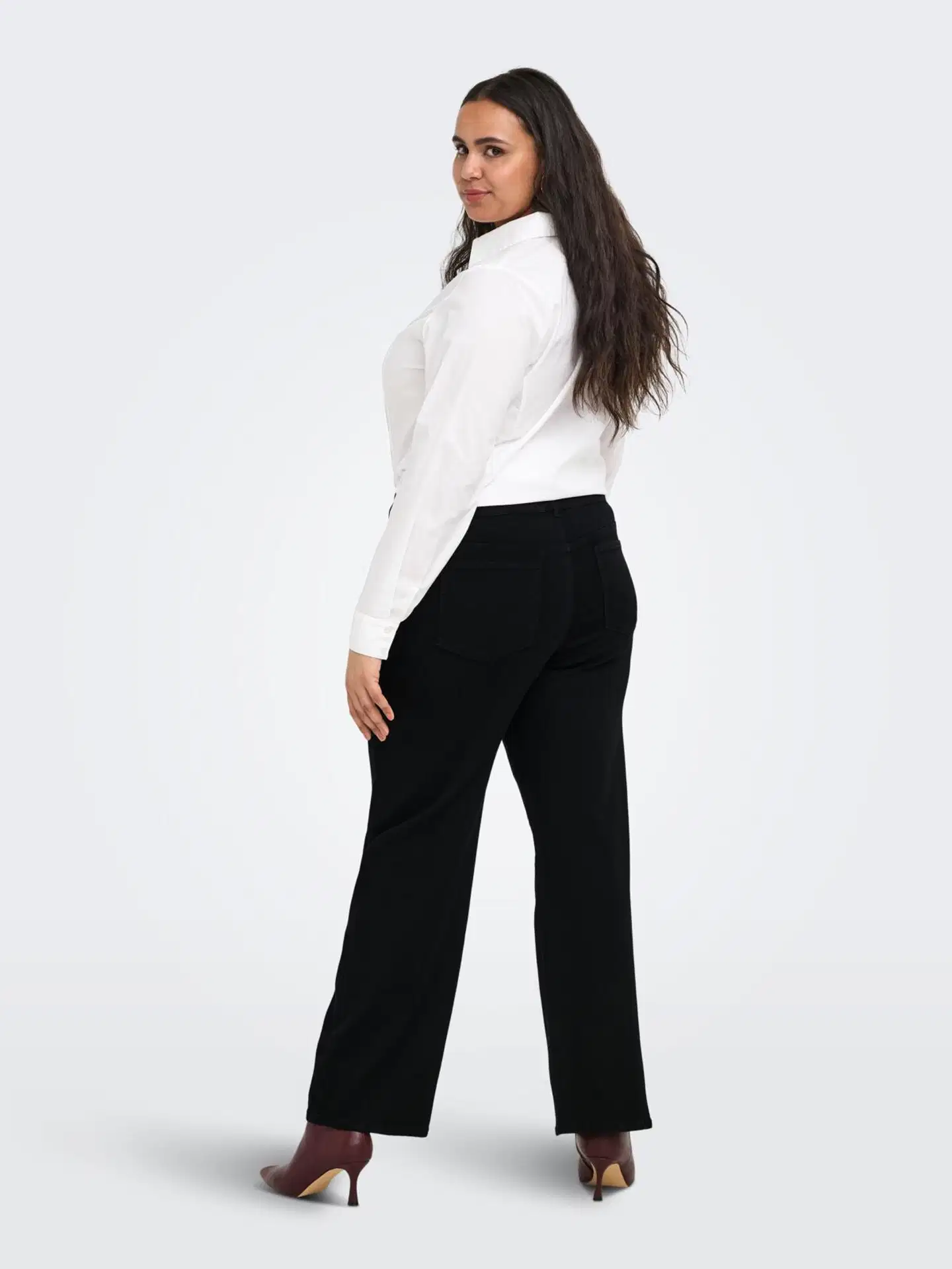 Only Carmakoma naisten farkut Caranna - Black Denim - 4