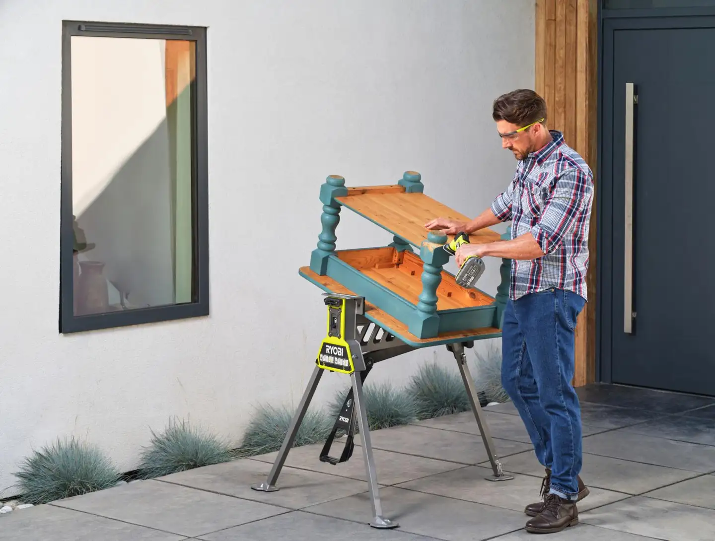 Ryobi työpenkki puristusleuoilla RSTSJ150 - 10