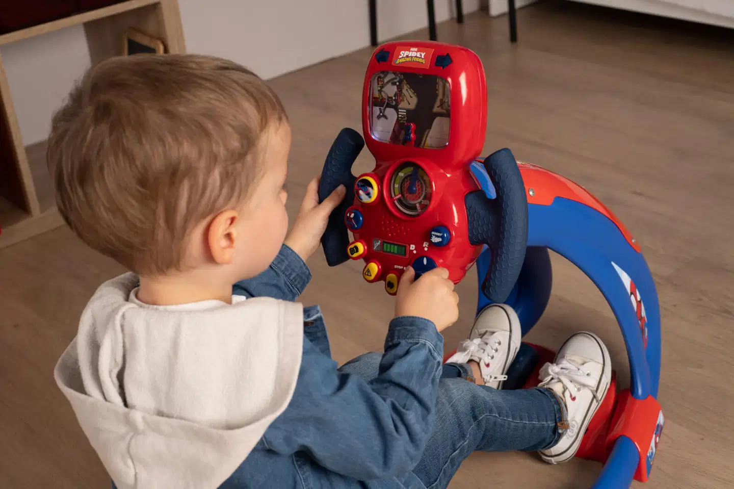 Smoby  Spidey V8 -ajosimulaattori, jossa valo- ja äänitehosteet - 6
