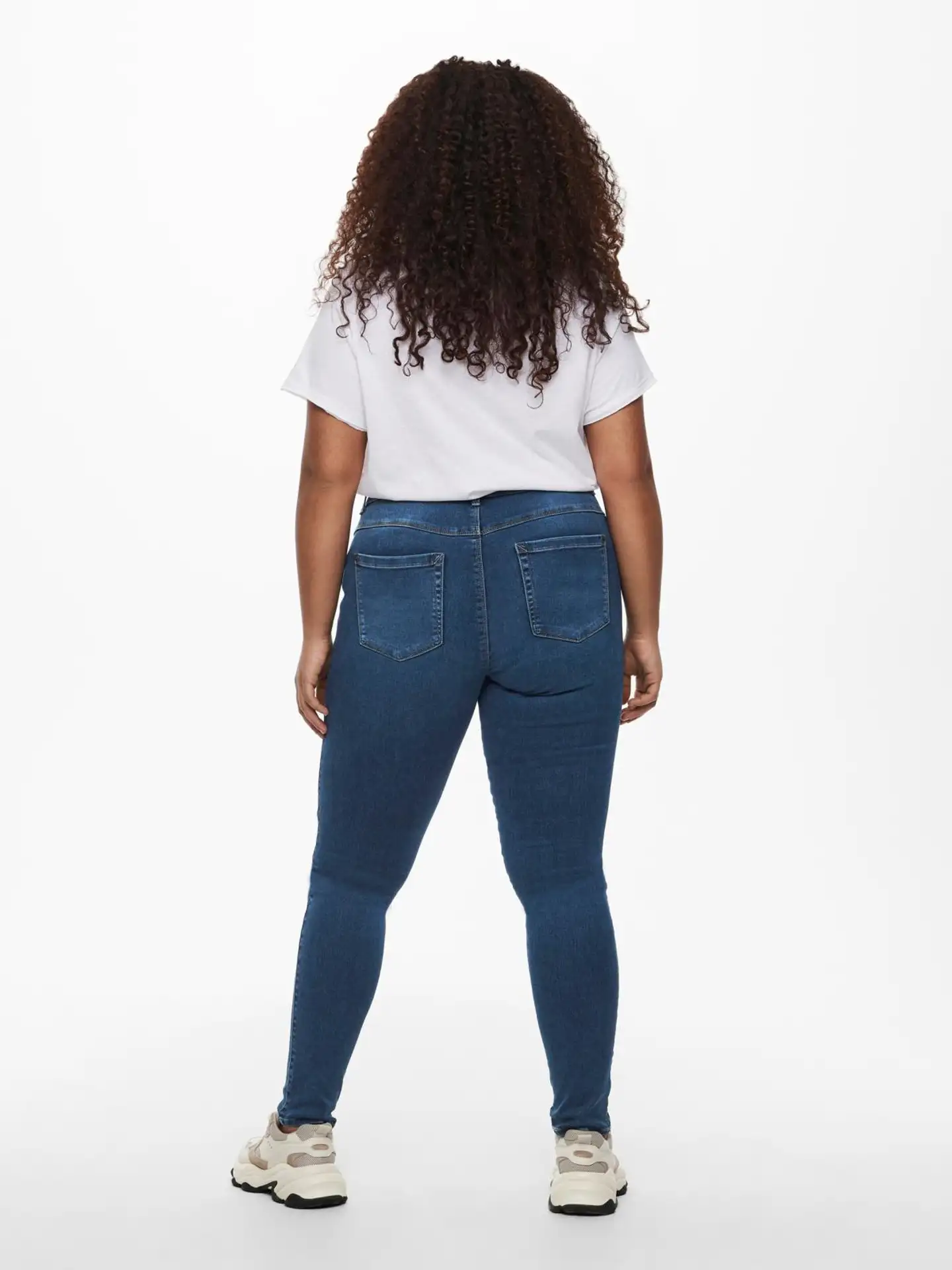 ONLY CARMAKOMA naisten korkeavyötäröiset farkut Caraugusta - Medium Blue Denim - 4