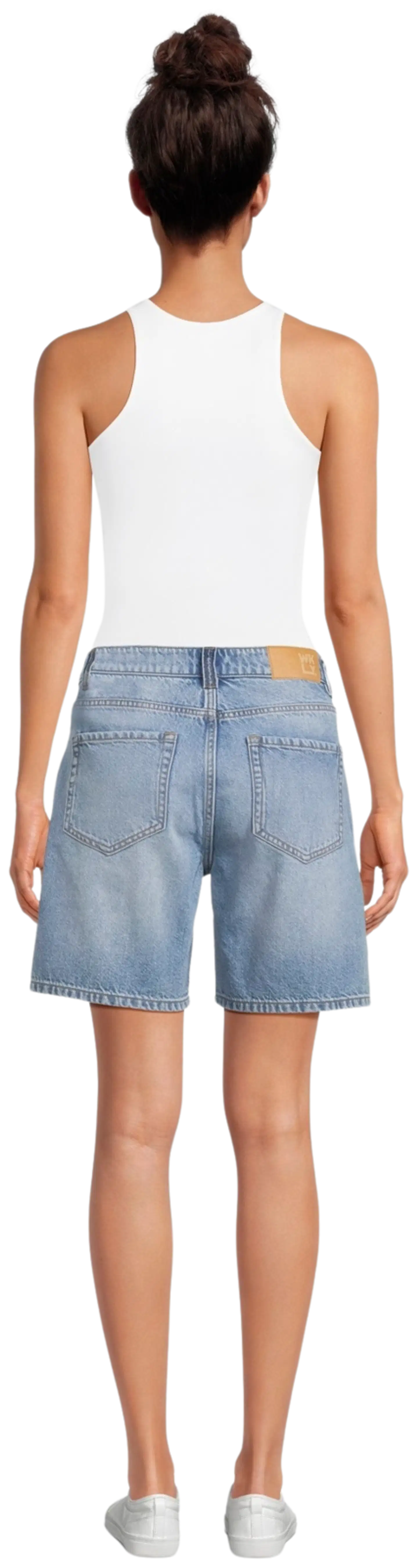 WKLY. naisten farkkushortsit Loose fit 222W000208 - Indigo - 3